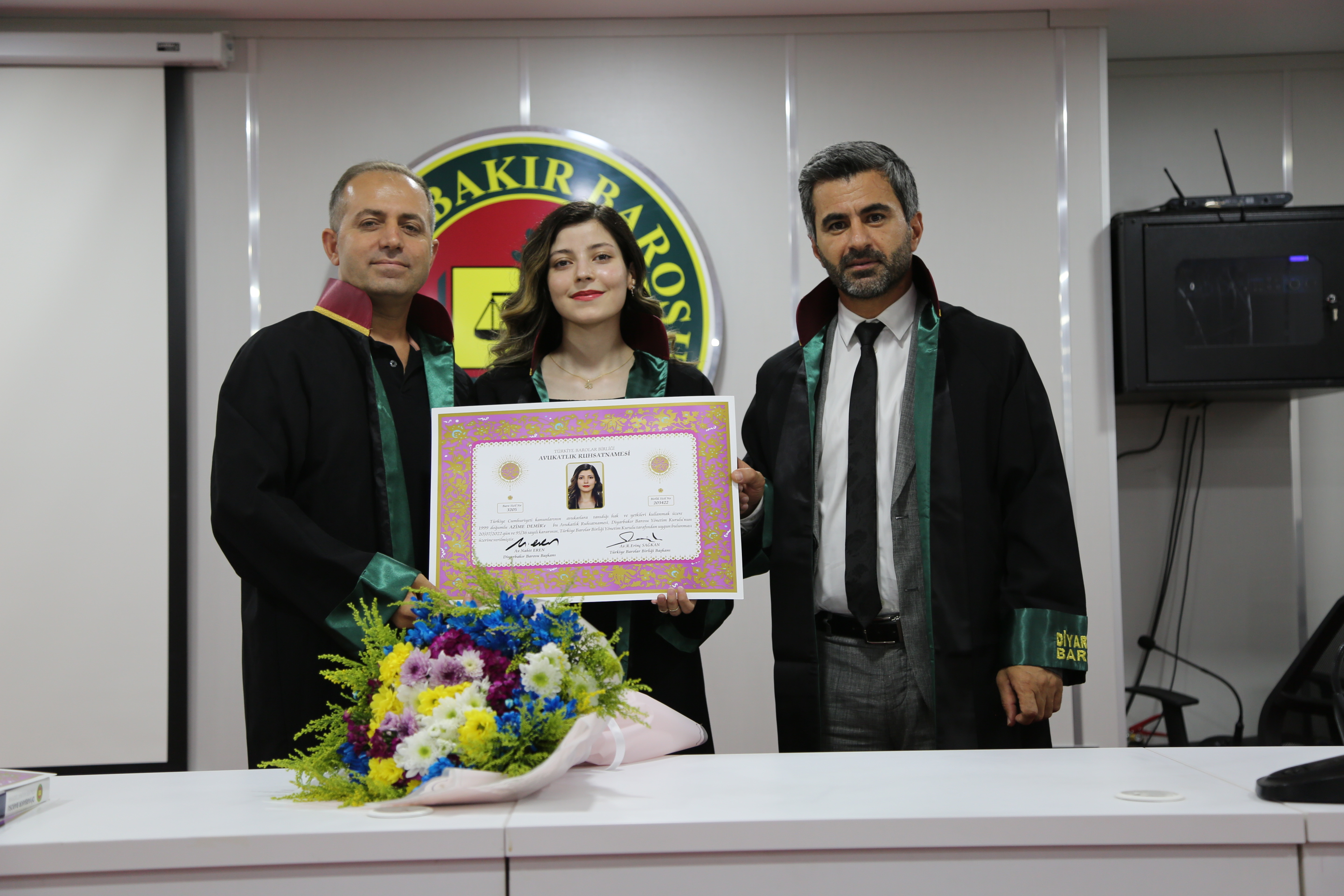 Sekiz Meslektaşımız Avukatlık Yeminini İcra Ederek Aramıza Katıldı. — 1