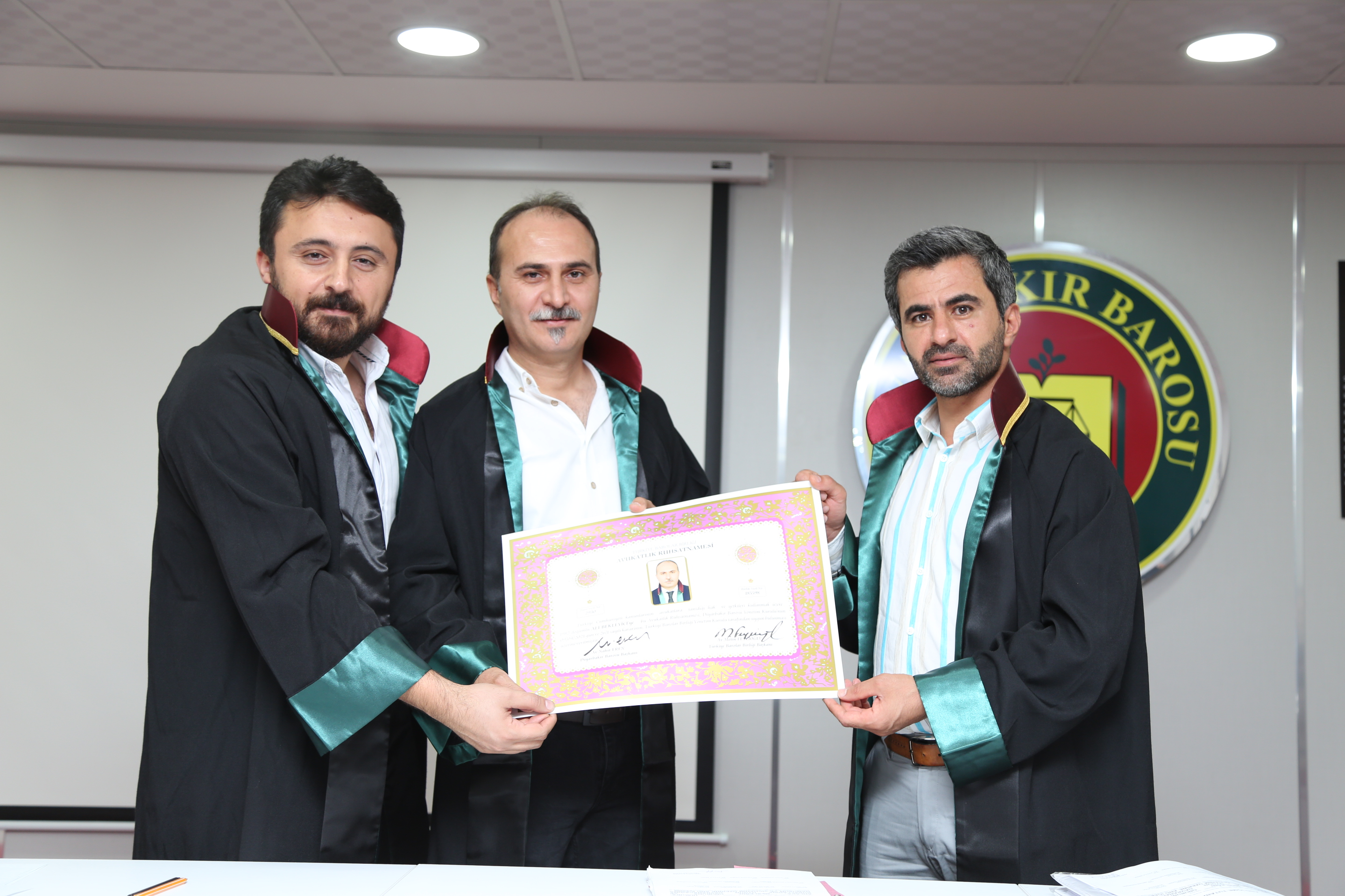 Üç Meslektaşımız Avukatlık Yeminlerini İcra Ederek Aramıza Katıldı.. — 1