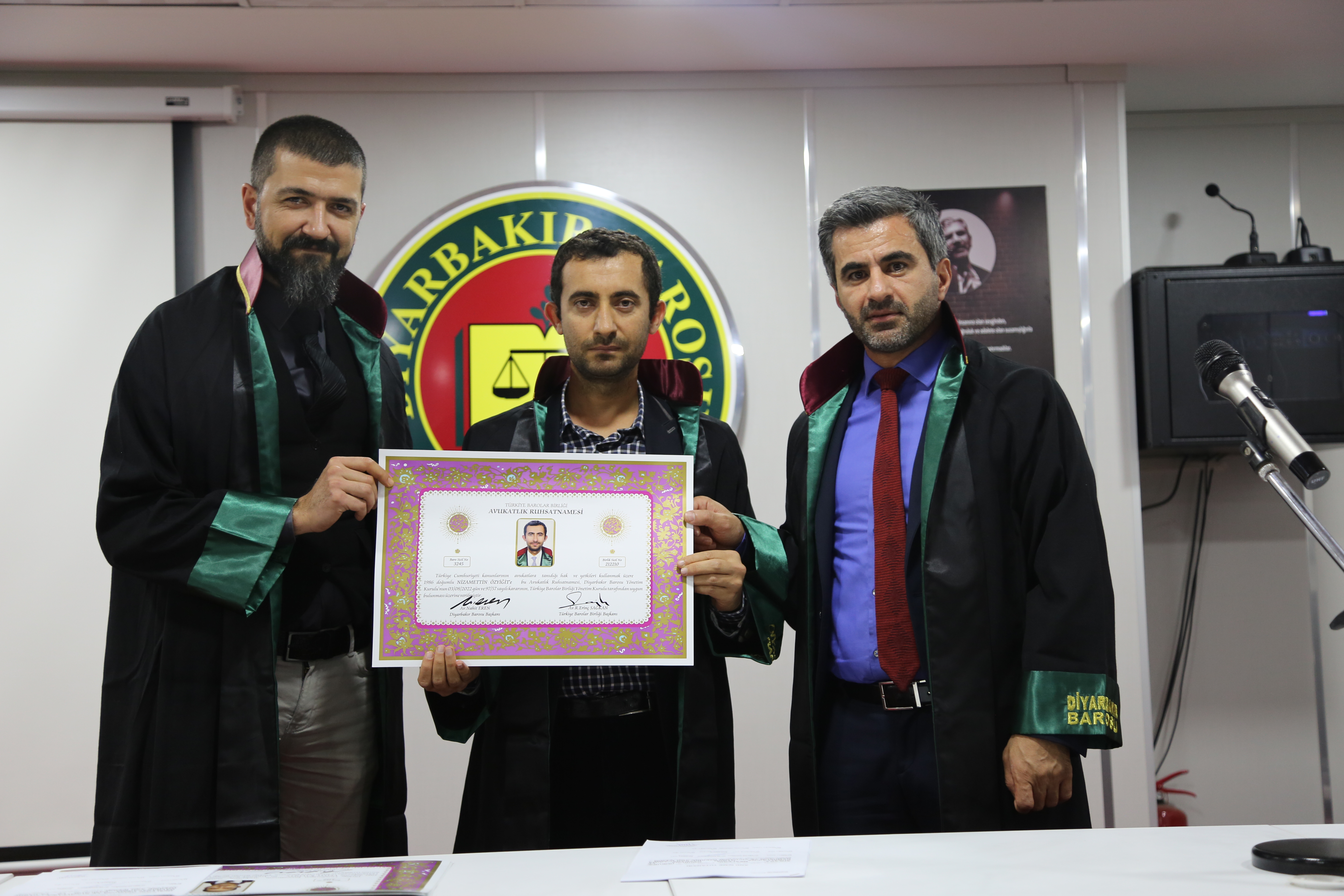 On İki Meslektaşımız Avukatlık Yeminini İcra Ederek Aramıza Katıldı. — 1