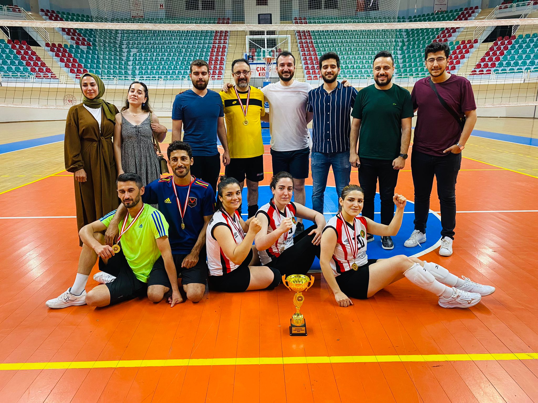 2’yemîn Turnûvaya Voleybolê ya Têkel Bi Dawî Bû — 10