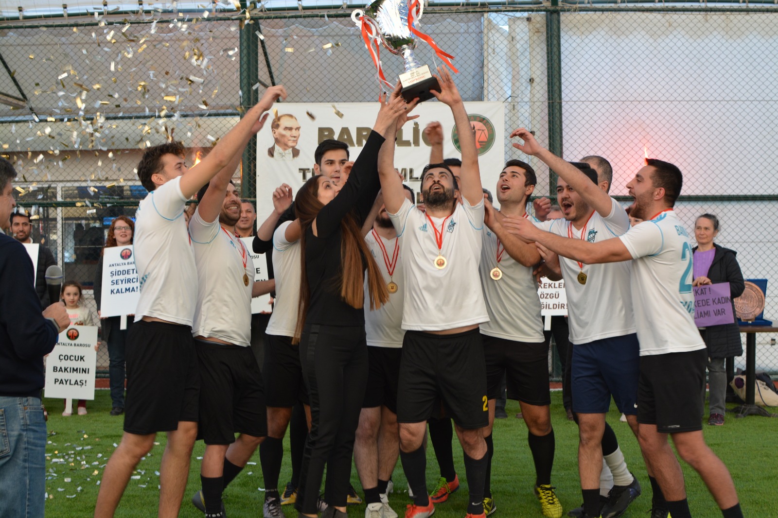 Baromuz, Antalya Barosunca Düzenlenen “Müzeyyen BOYLU Futbol Turnuvası” Finaline Katıldı. — 13