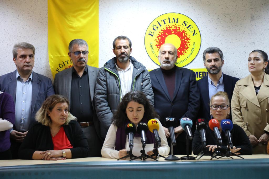 Em dê lı amedê destûr nedın tıryak û fuhûşê! — 1