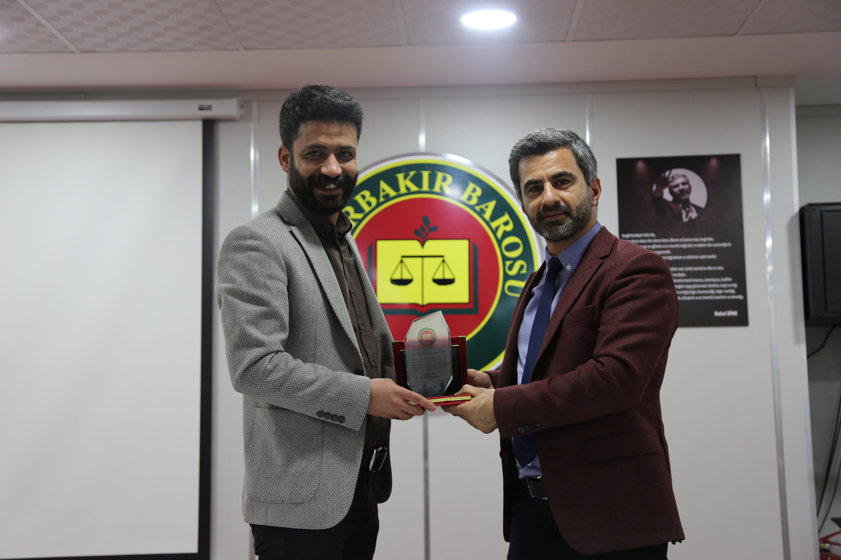 Sertîfîkaya Hempîşeyên Me Yên Ku ‘Bernameya Perwerdehiya Hîndeker a Projeya Akademiya Mafên Zarokan’ Xelas Kirin Hate Dayîn. — 17