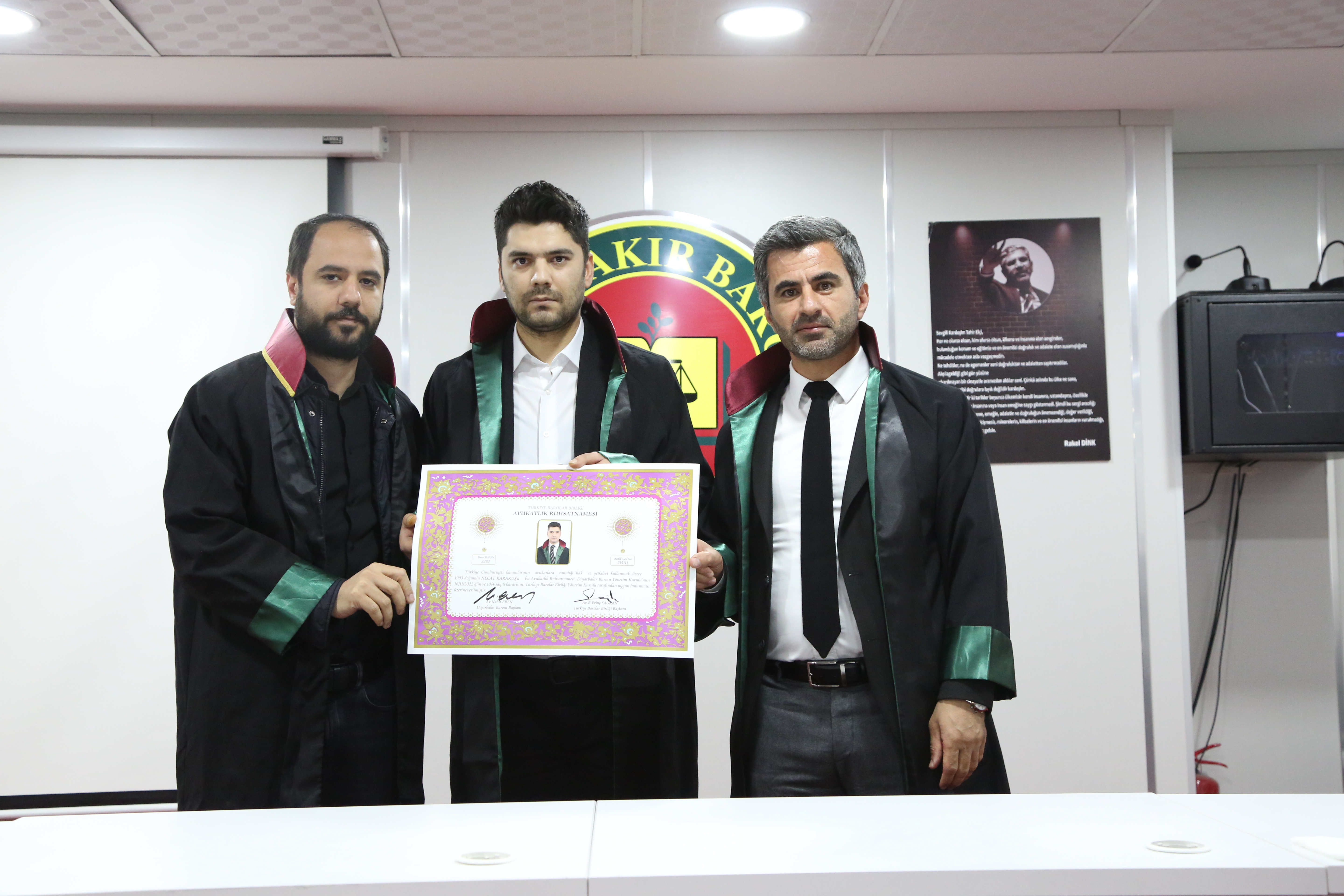 Sê Hempîşeyên Me Bi Bicîhanîna Sonda Parêzeriyê Tevlî Me Bûn. — 2