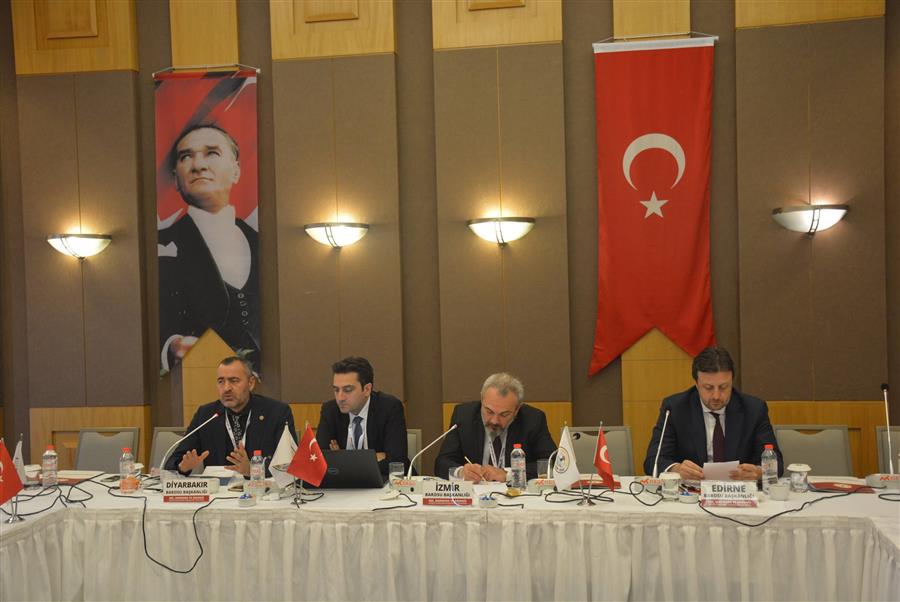 Genişletilmiş Ege-Marmara-Akdeniz Baro Başkanları Toplantısı Sonuç Bildirgesi: Hukuksuzluktan Boğulmuş Ülkede Hukuk Konuşmaya Çalışıyoruz. — 4