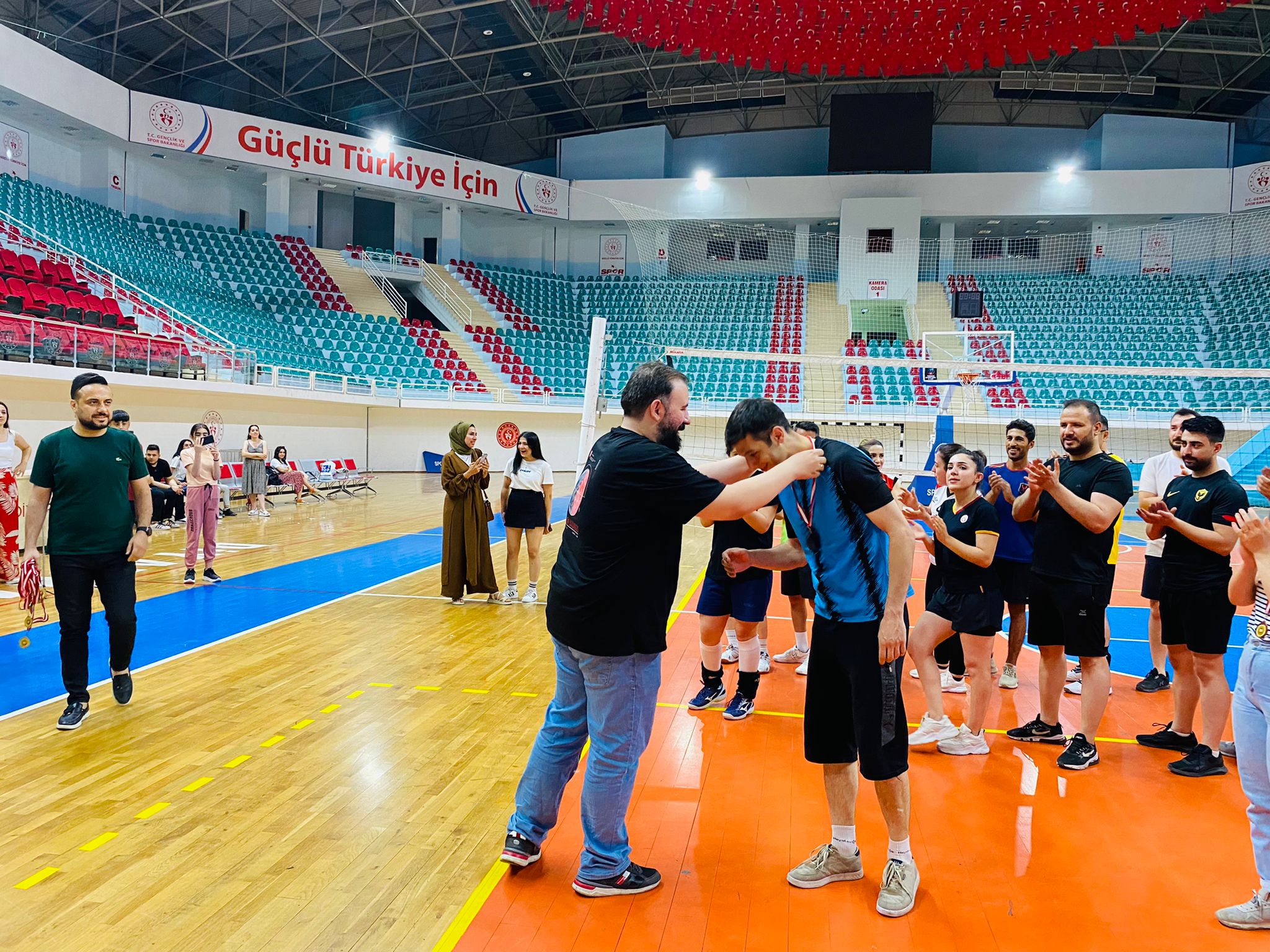 2.Karma Voleybol Turnuvası Sona Erdi — 2