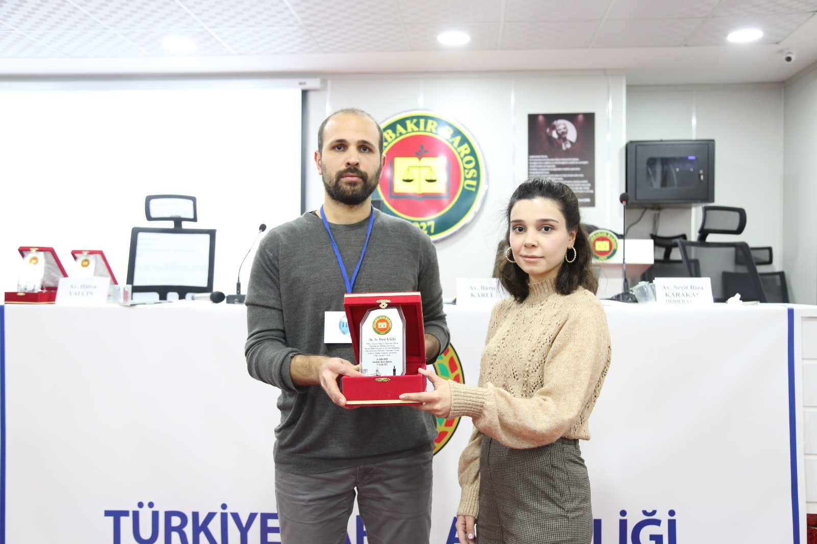 Semînera Navpîşeyî ya Bi Mijara Mewzûata Mafên Ajalan û Di Kêmasiya Mewzûatê De Rêbazên Têkoşîna Edlî-Îdarî-Civakî Hat Pêkanîn — 4