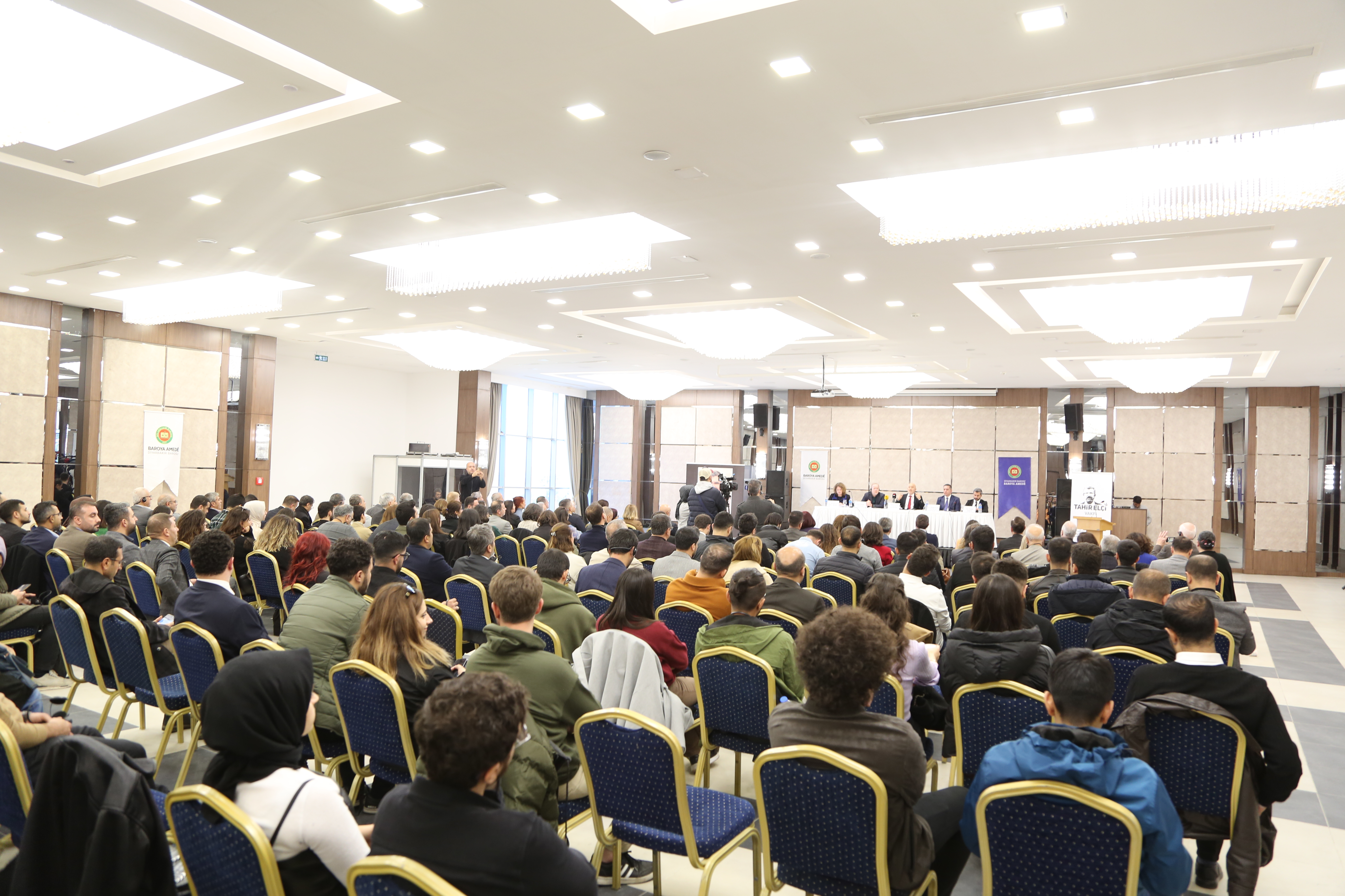 Baro Başkanımız Av. Tahir ELÇİ Anma Programı kapsamında 'Cezasızlık ve İnsan Hakları' konulu panel yapıldı. — 3