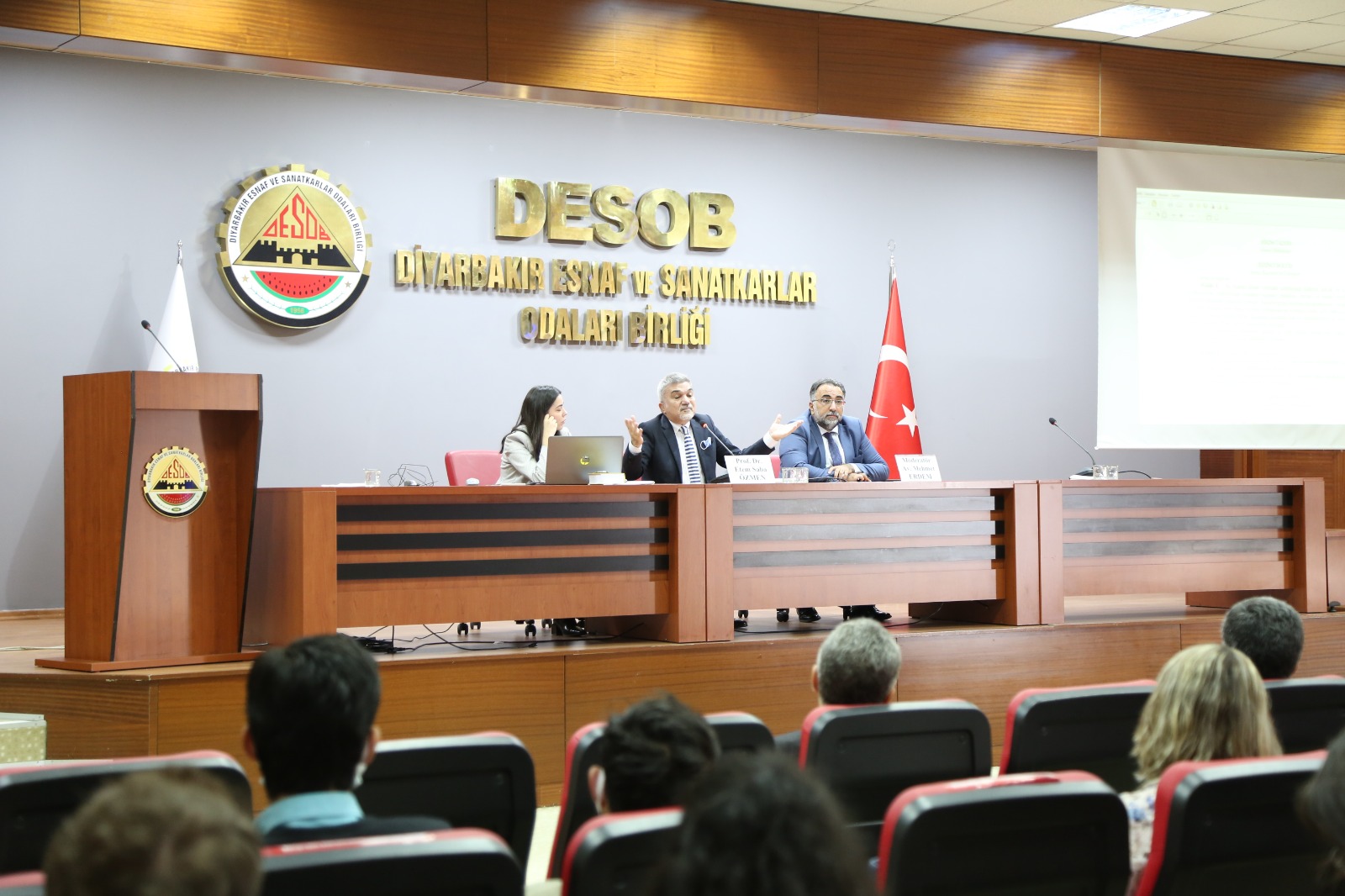 Semįnera Perwerdehiya Navpîşeyî Ya Bi Mijara Dozên Gelemperîkirinê Pêk Hat. — 5