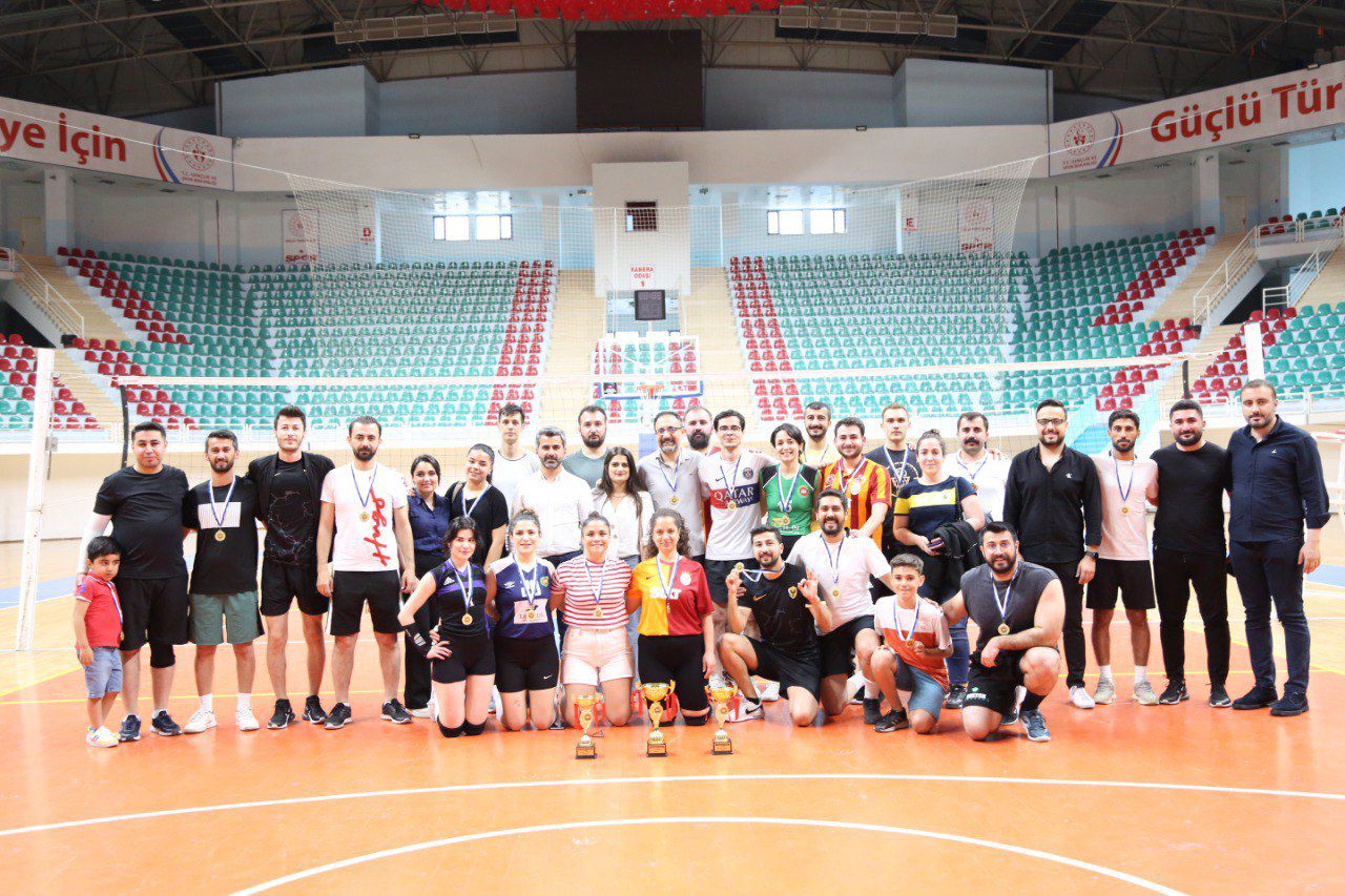 Üçüncü Karma Voleybol Turnuvası Tamamlandı — 1