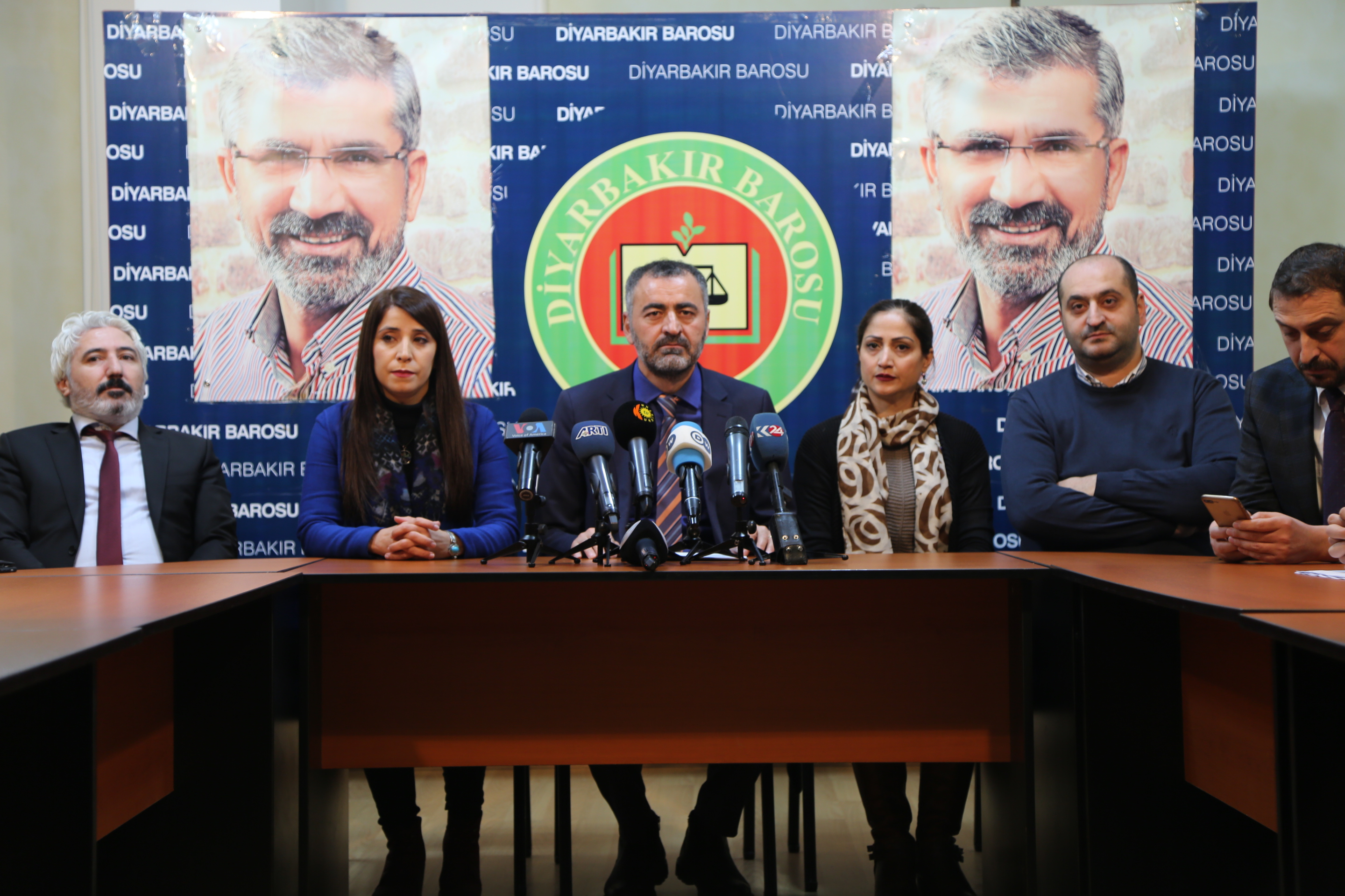 Bir Cinayet Sonucu Yitirdiğimiz Baro Başkanımız Tahir Elçi'nin Soruşturma Dosyasındaki Son Gelişmelere İlişkin Basın Açıklamamız. — 1