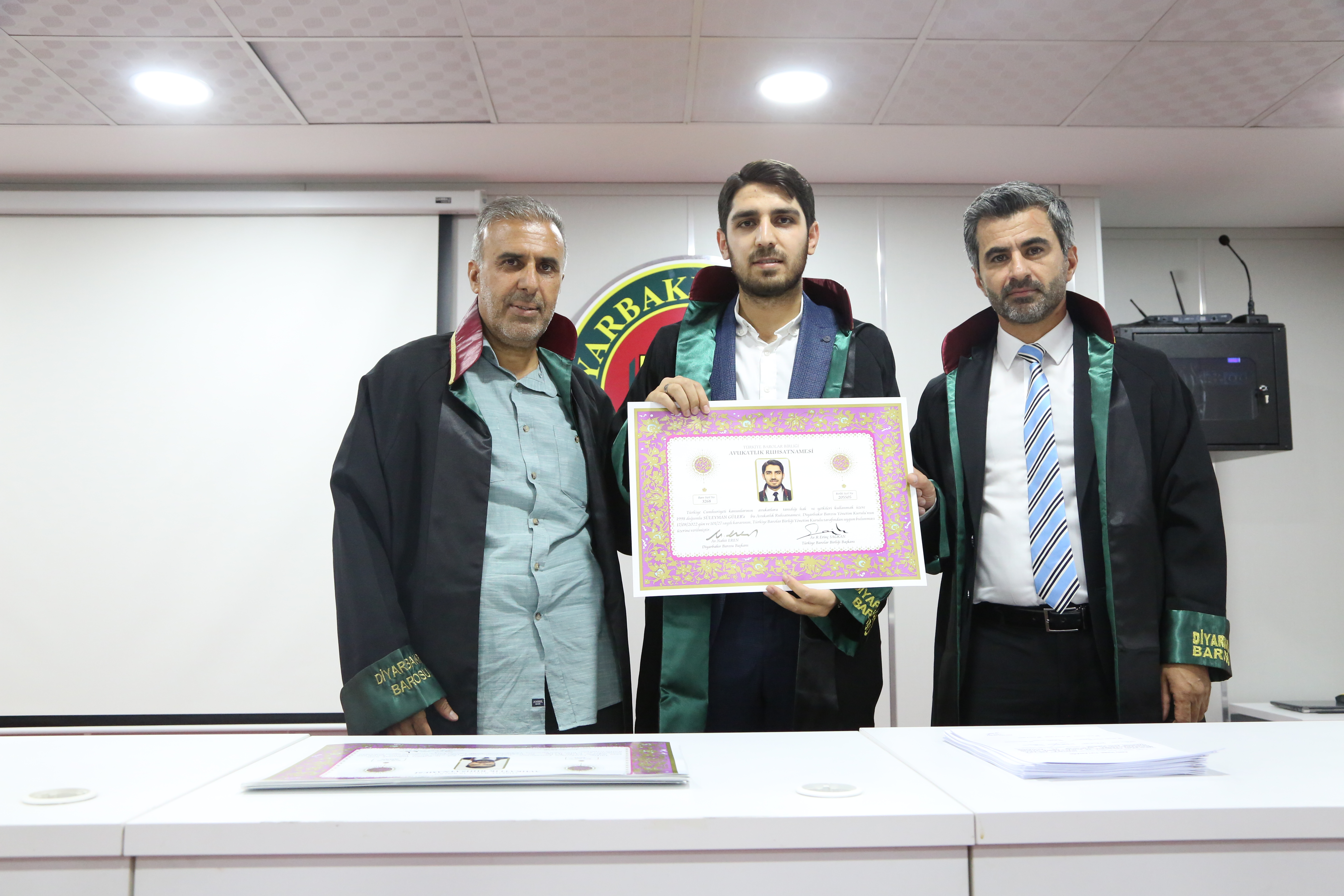 On Altı Meslektaşımız Avukatlık Yeminini İcra Ederek Aramıza Katıldı. — 1