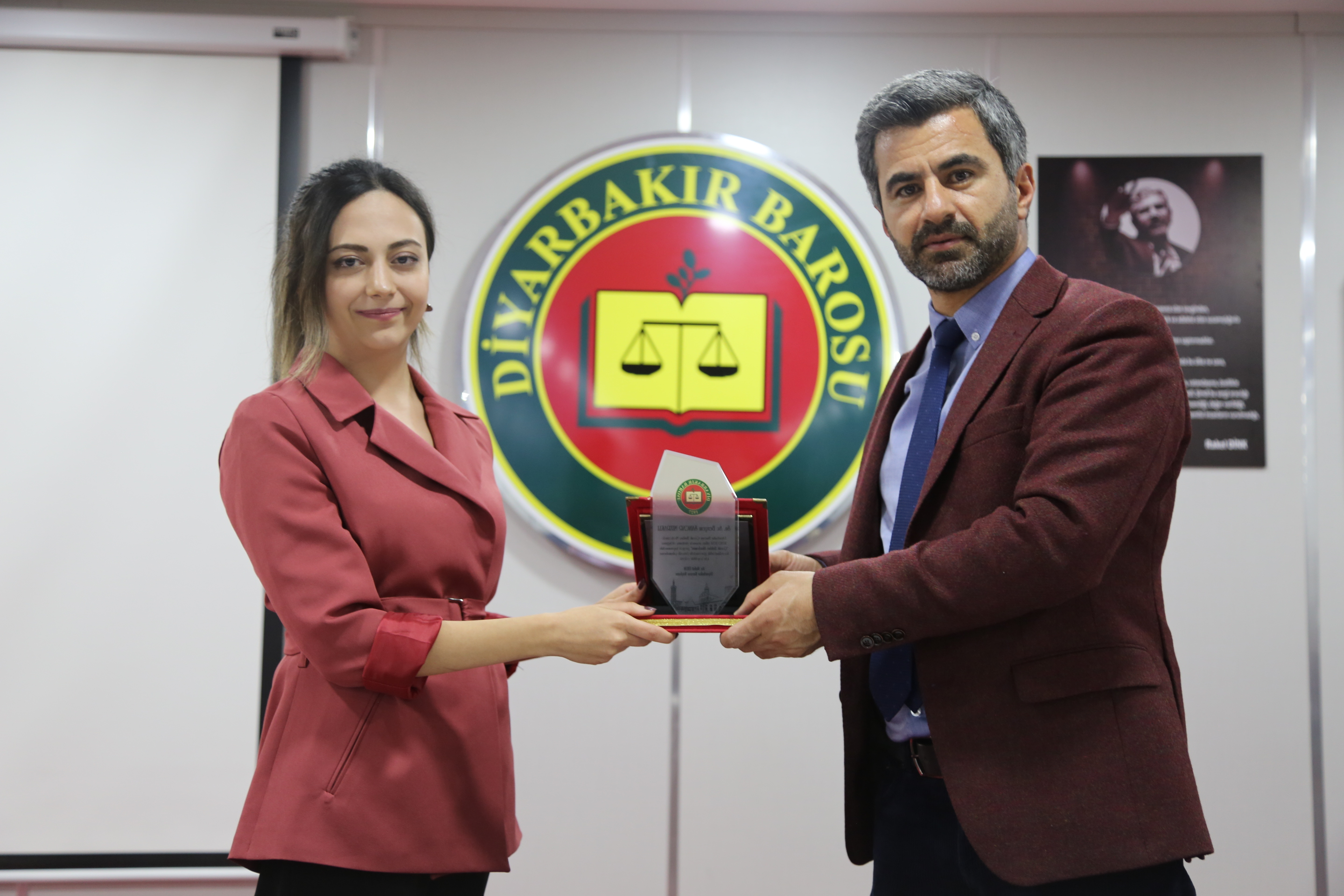 'Çocuk Hakları Akademisi Projesi Eğitici Eğitimi Programı'nı Tamamlayan Meslektaşlarımıza Sertifikaları Verildi. — 16