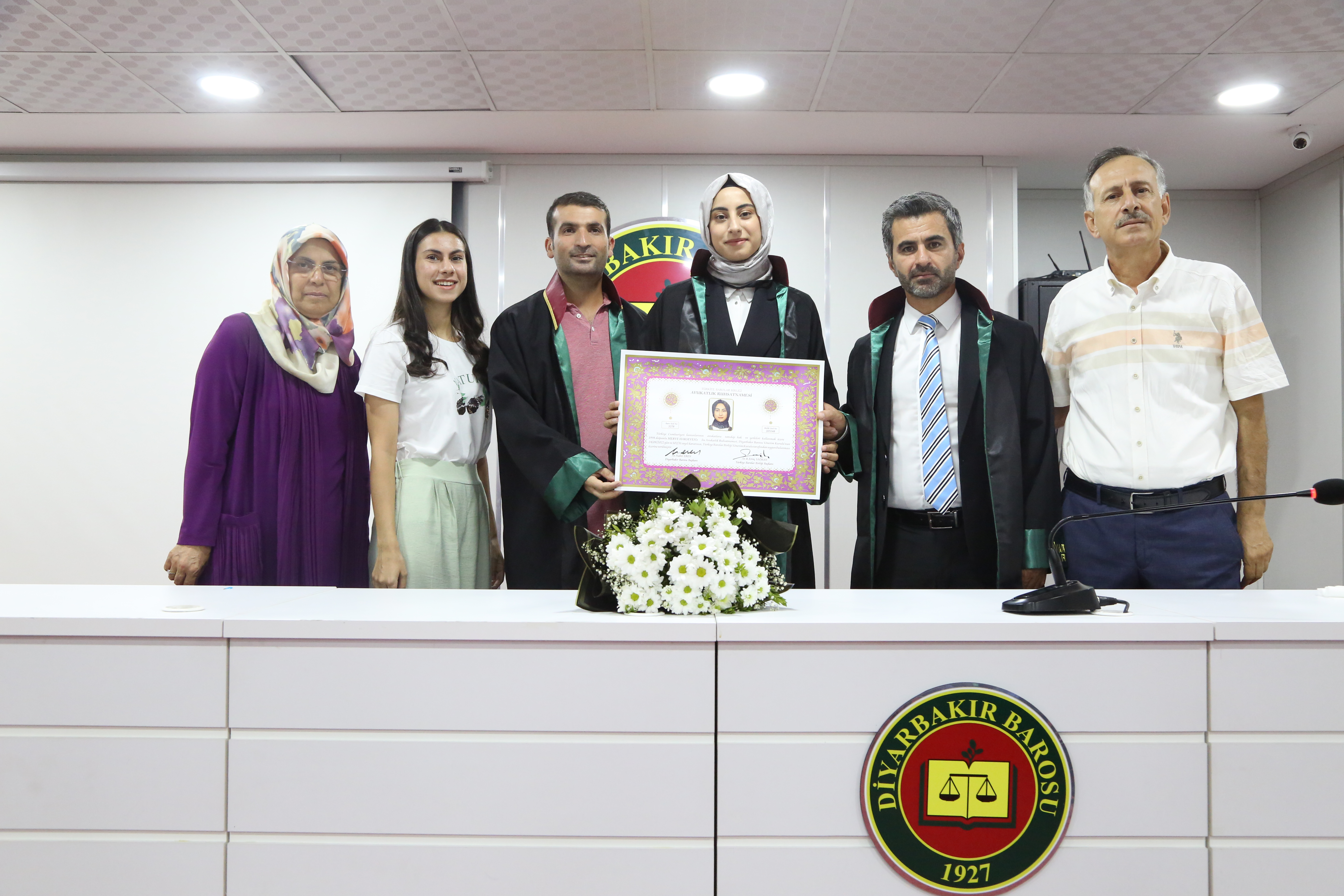 On Altı Meslektaşımız Avukatlık Yeminini İcra Ederek Aramıza Katıldı. — 16