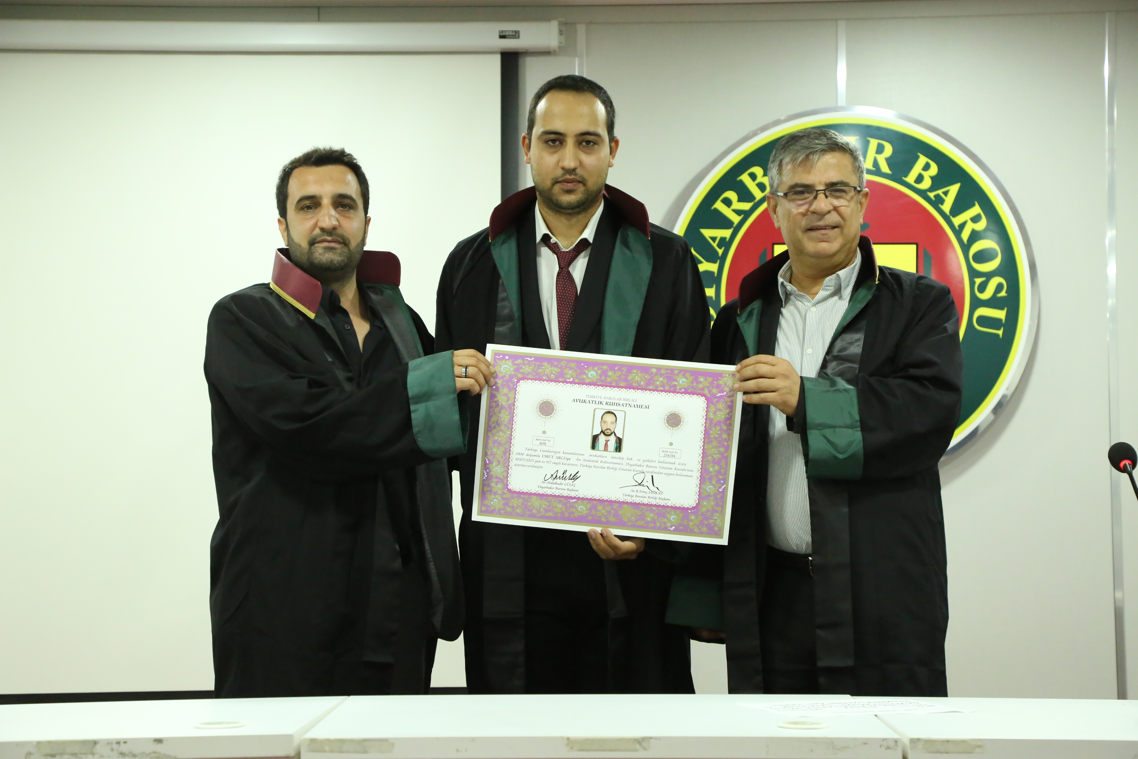 İki Meslektaşımız Avukatlık Yeminini İcra Ederek Aramıza Katıldı — 2