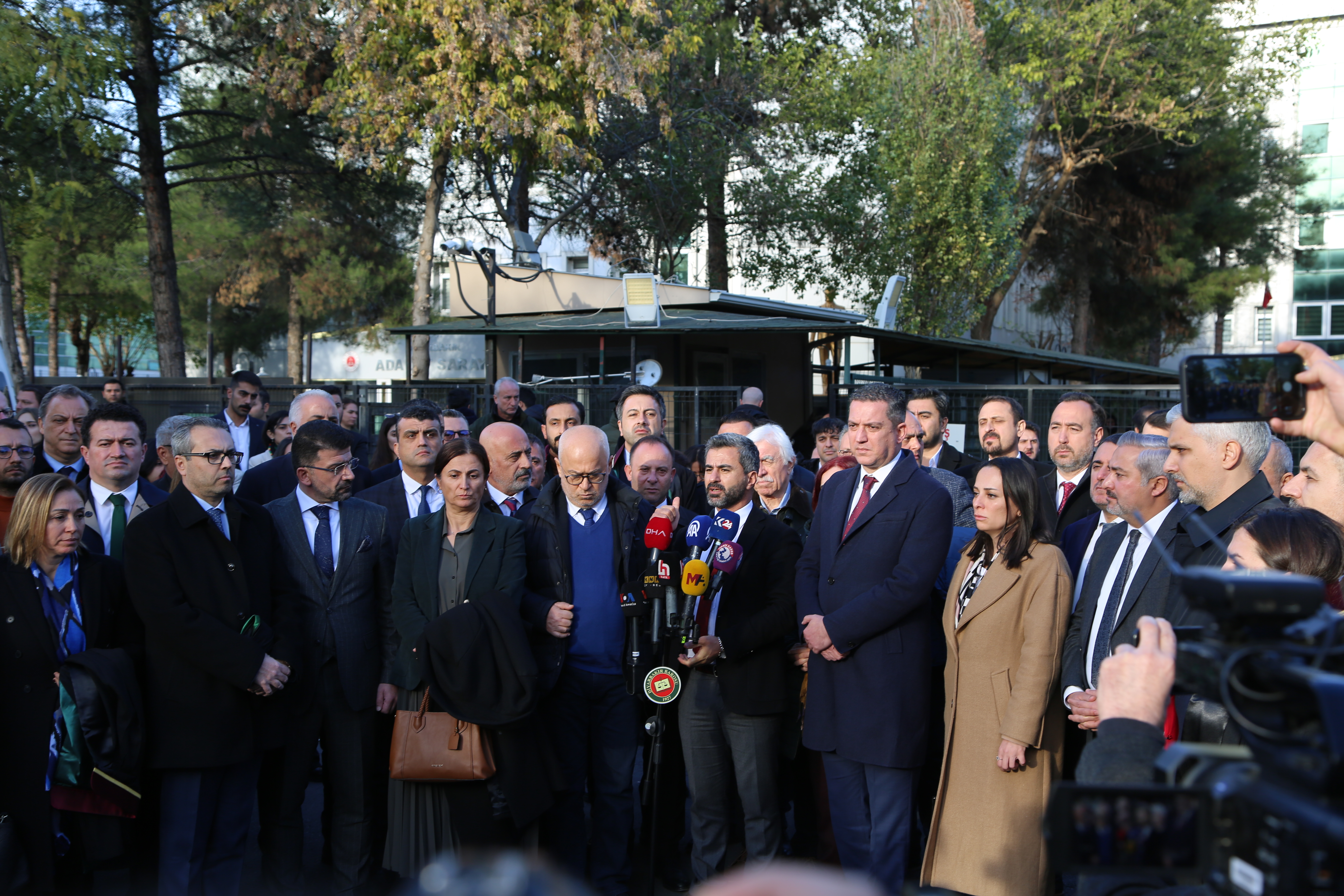 Baro Başkanımız Tahir ELÇİ'nin Faillerinin Yargılandığı Davanın Dokuzuncu Duruşması Yapıldı. — 2