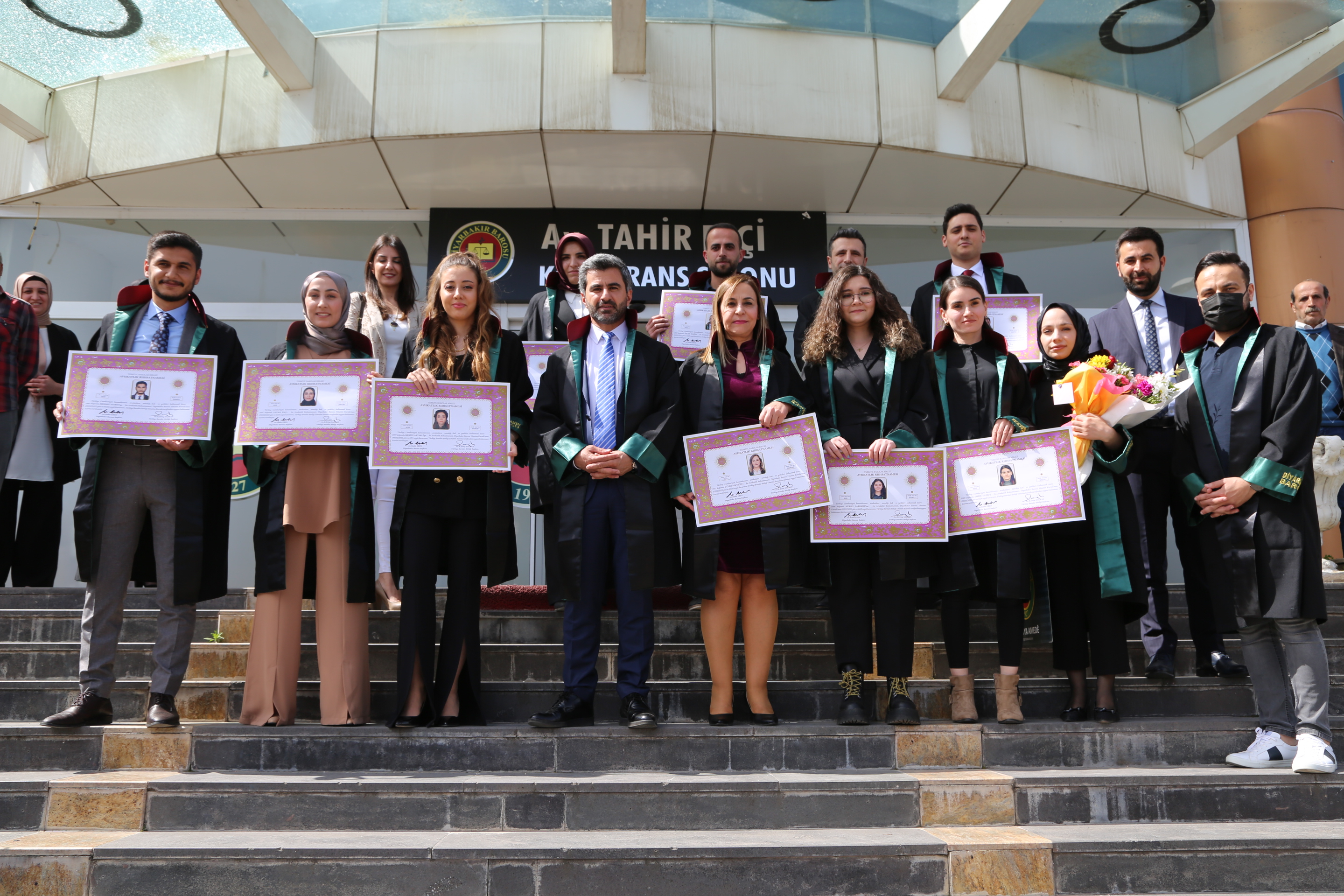 On Bir Meslektaşımız Avukatlık Yeminini İcra Ederek Aramıza Katıldı. — 9