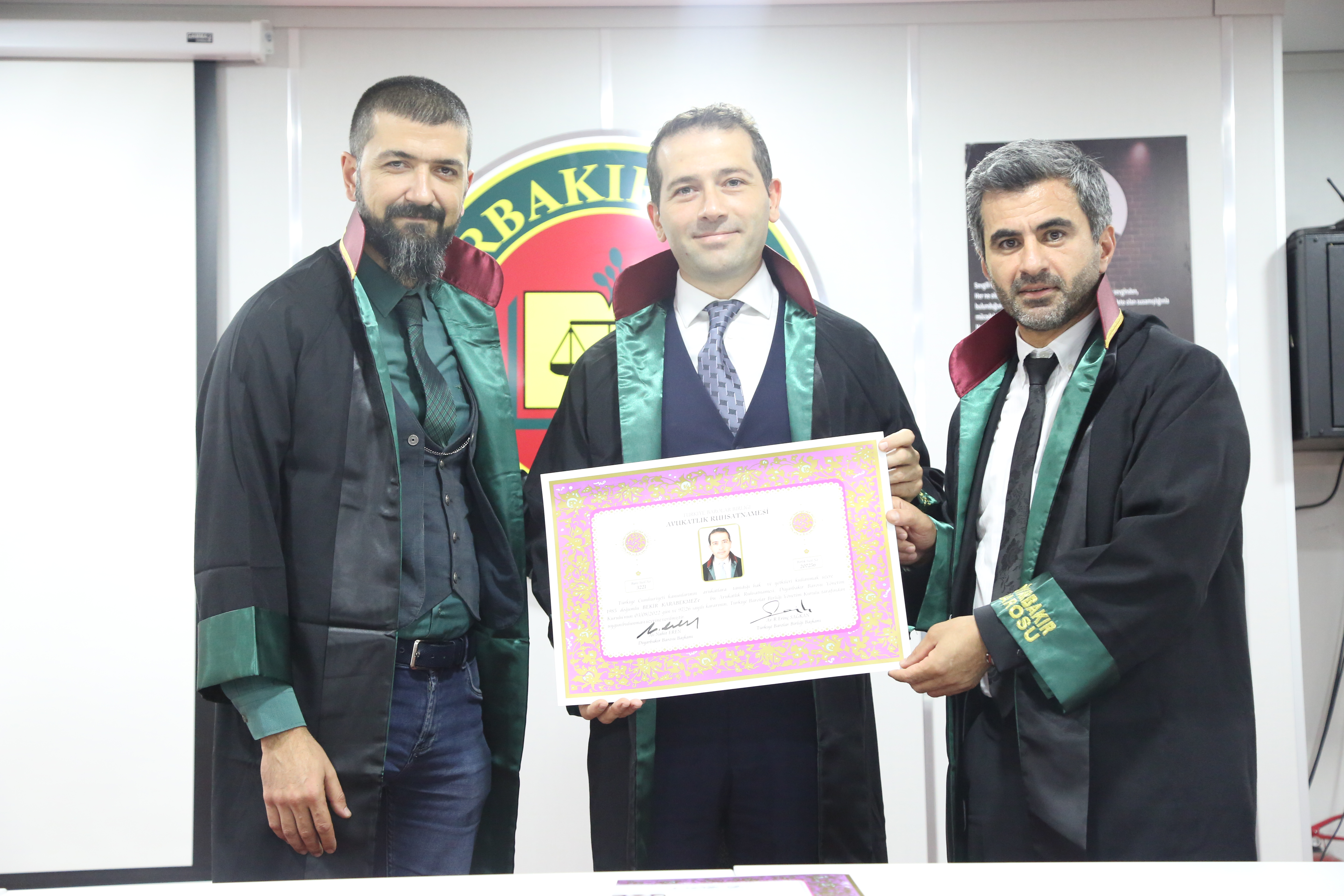 Altı Meslektaşımız Avukatlık Yeminini İcra Ederek Aramıza Katıldı. — 2