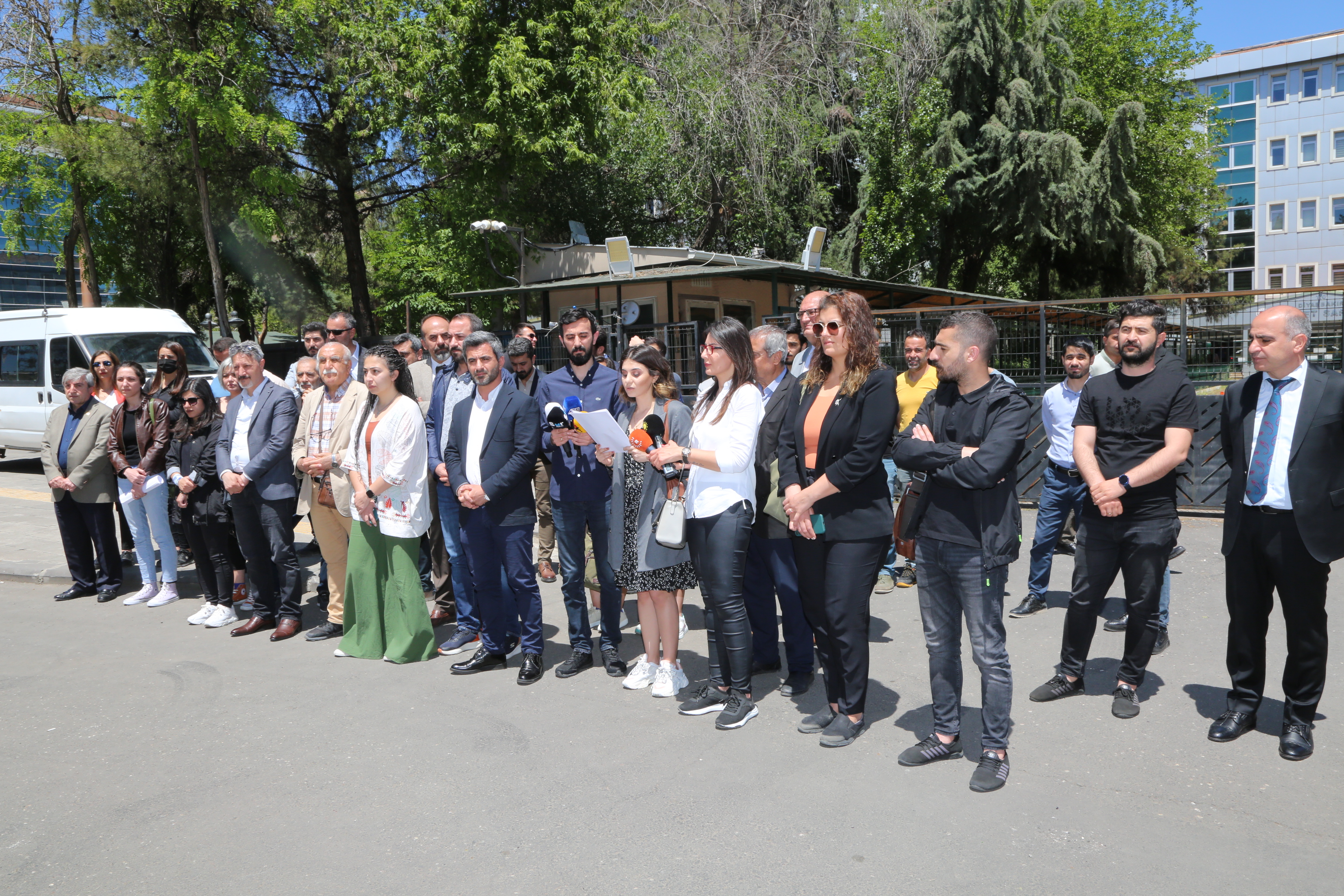 15ê Gulanê Cejna Zimanê Kurdî Pîroz Be. — 3