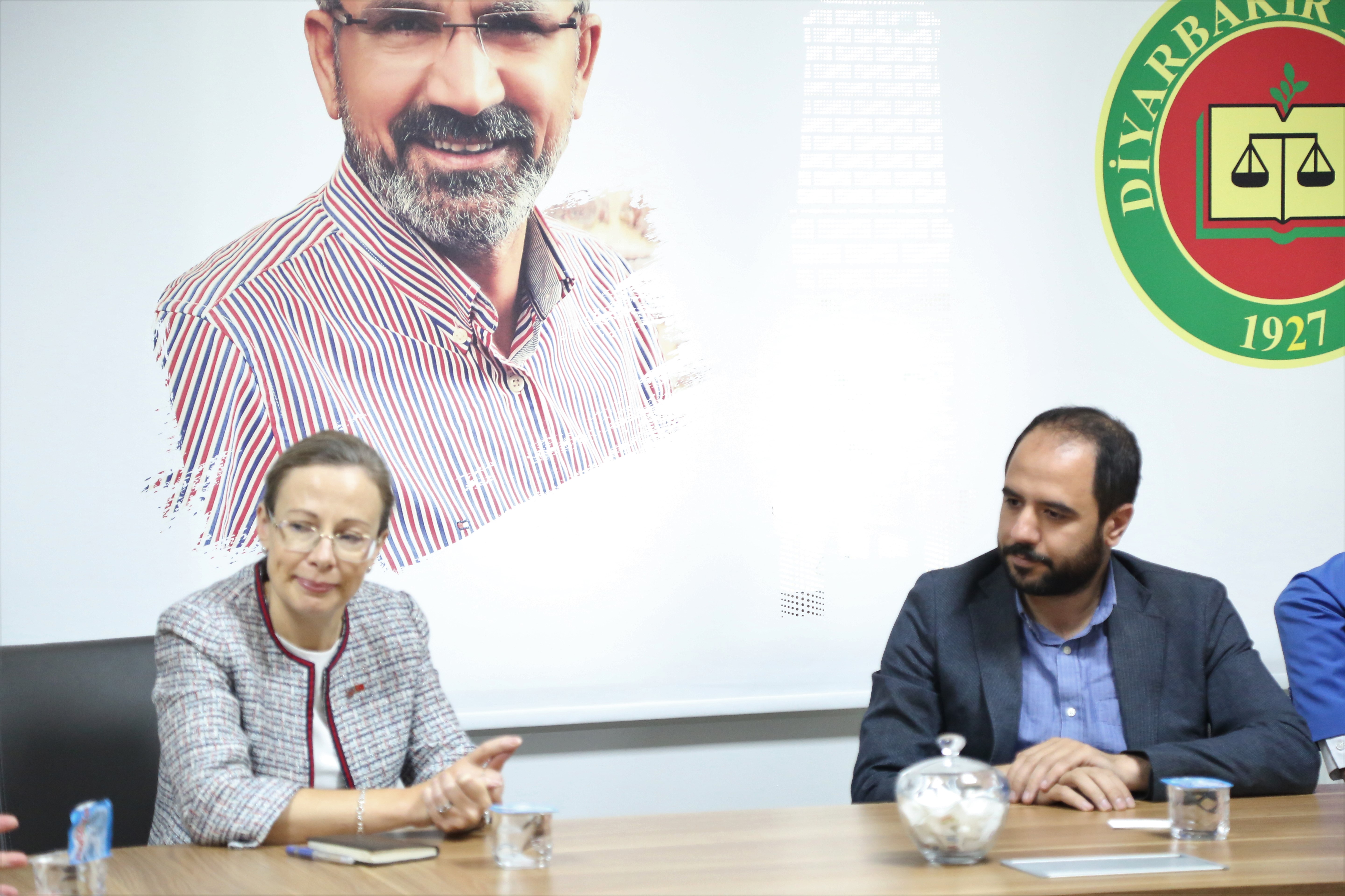 Birleşik Krallık Büyükelçi Yardımcısı Marianne YOUNG Baromuza Ziyarette Bulundu. — 4