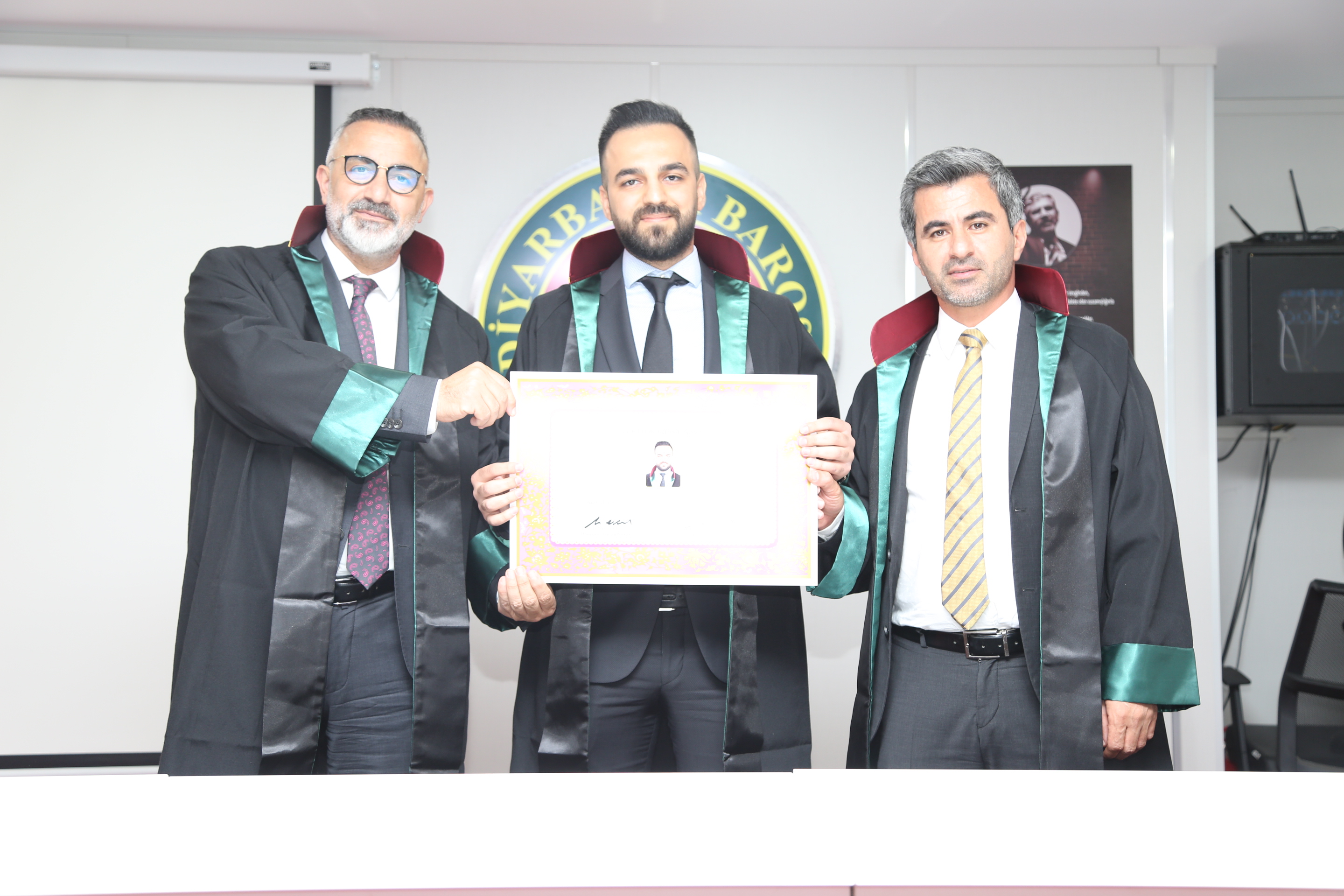 Dört Meslektaşımız Avukatlık Yeminini İcra Ederek Aramıza Katıldı. — 4