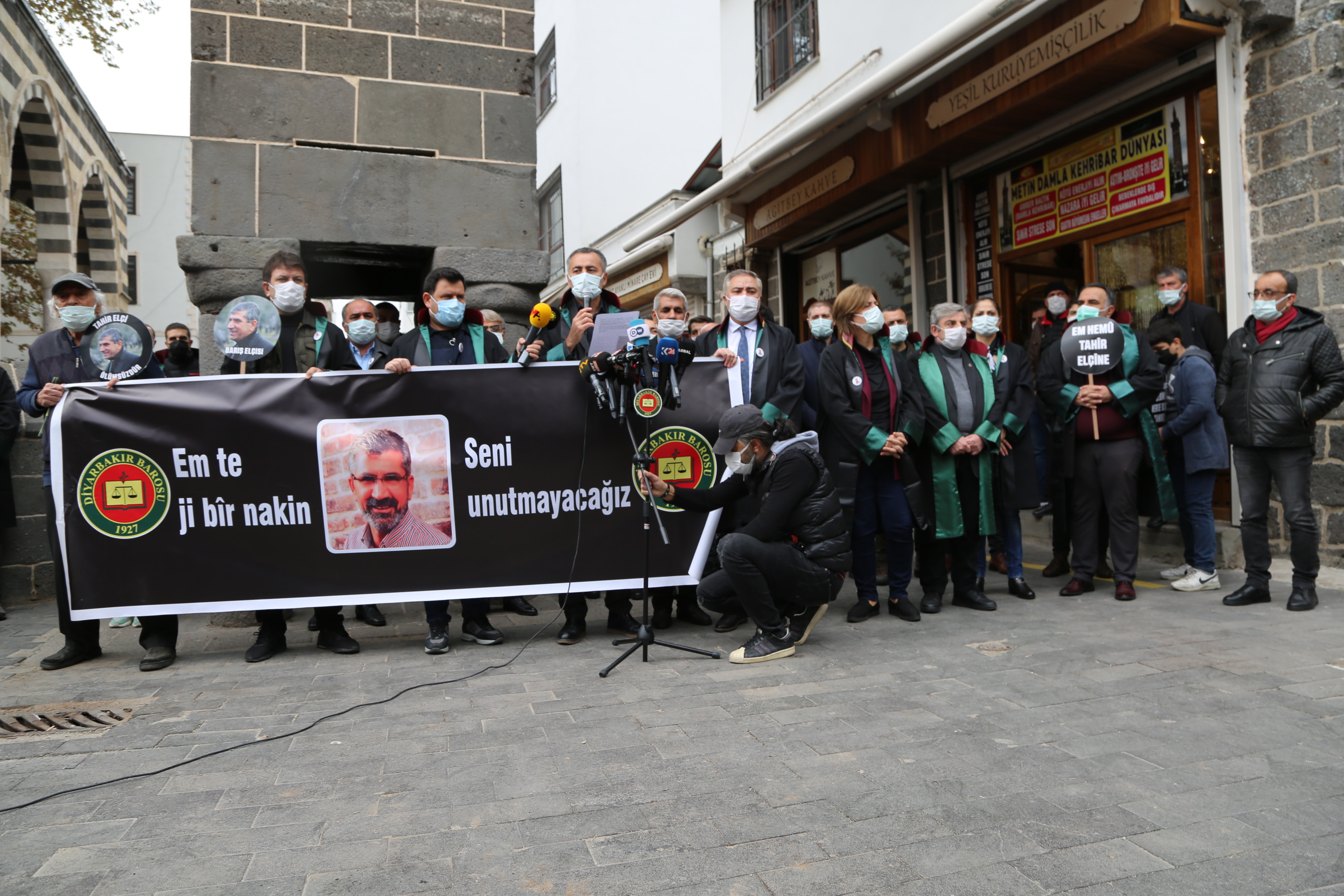 Baro Başkanımız Tahir ELÇİ'nin Katledilişinin 5. Yılı Basın Açıklamamız... — 1