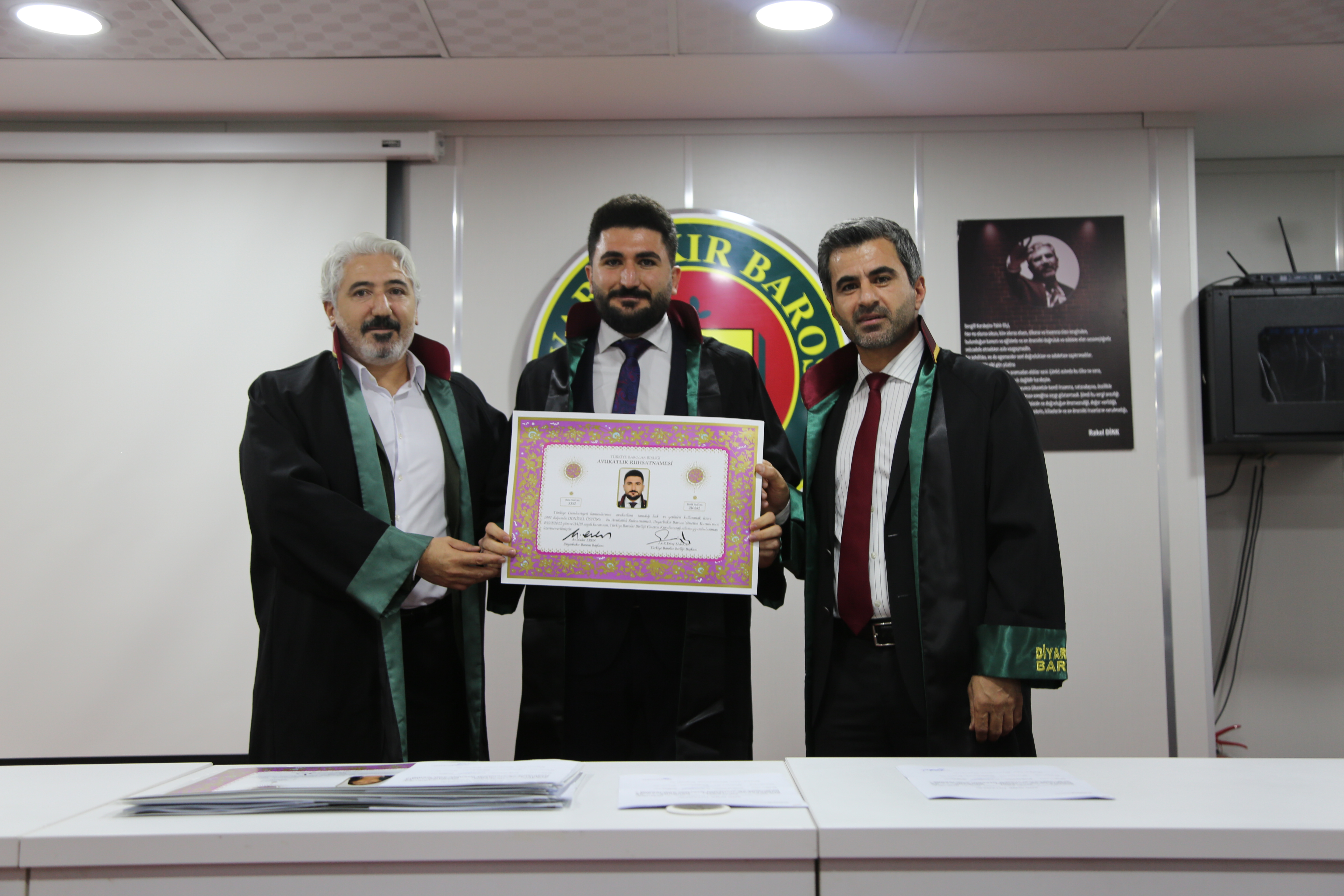 On Altı Meslektaşımız Avukatlık Yeminini İcra Ederek Aramıza Katıldı. — 2