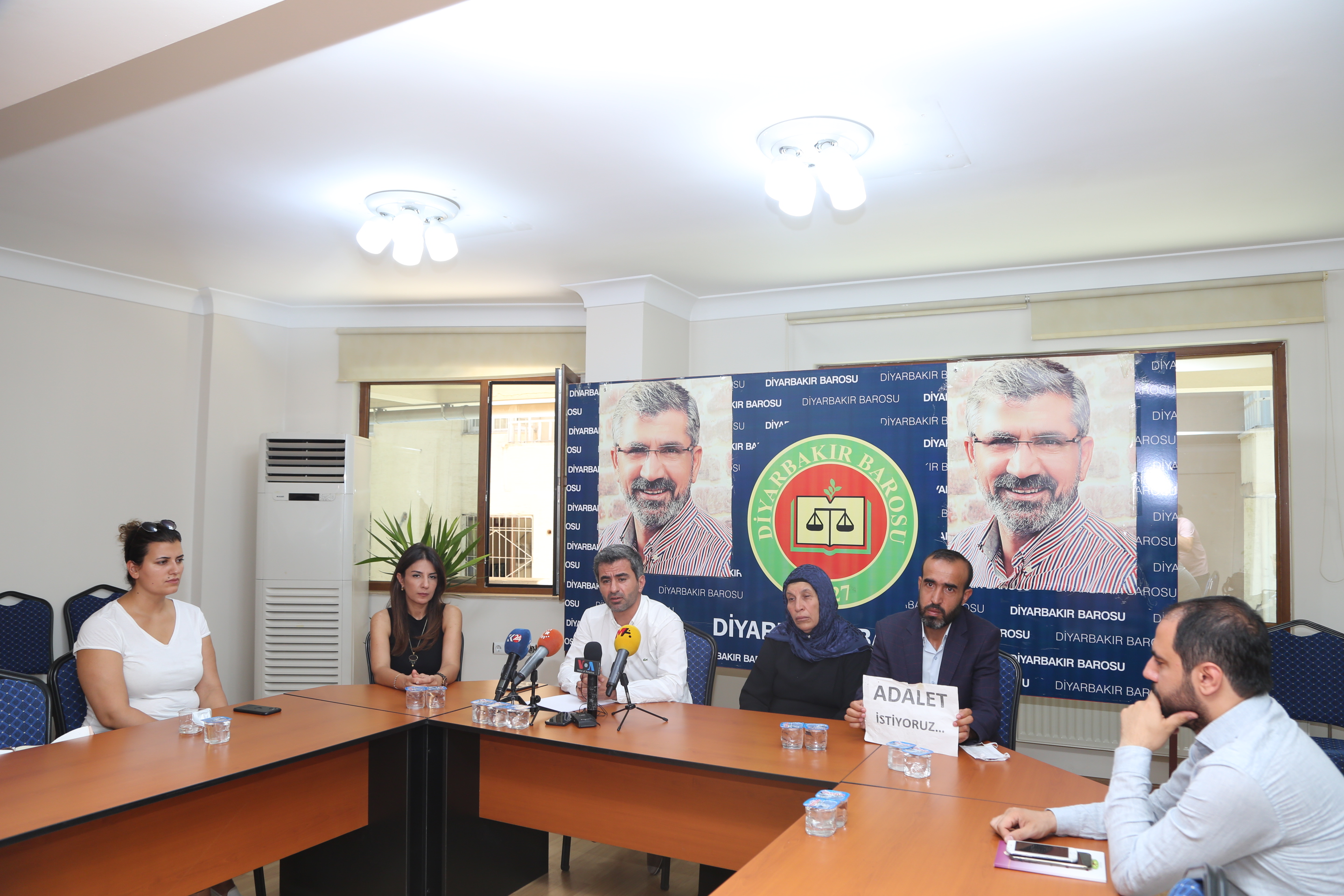 Adalet Arayışındaki Şenyaşar Ailesi Destek Talebi ile Baromuza Ziyarette Bulundu — 4