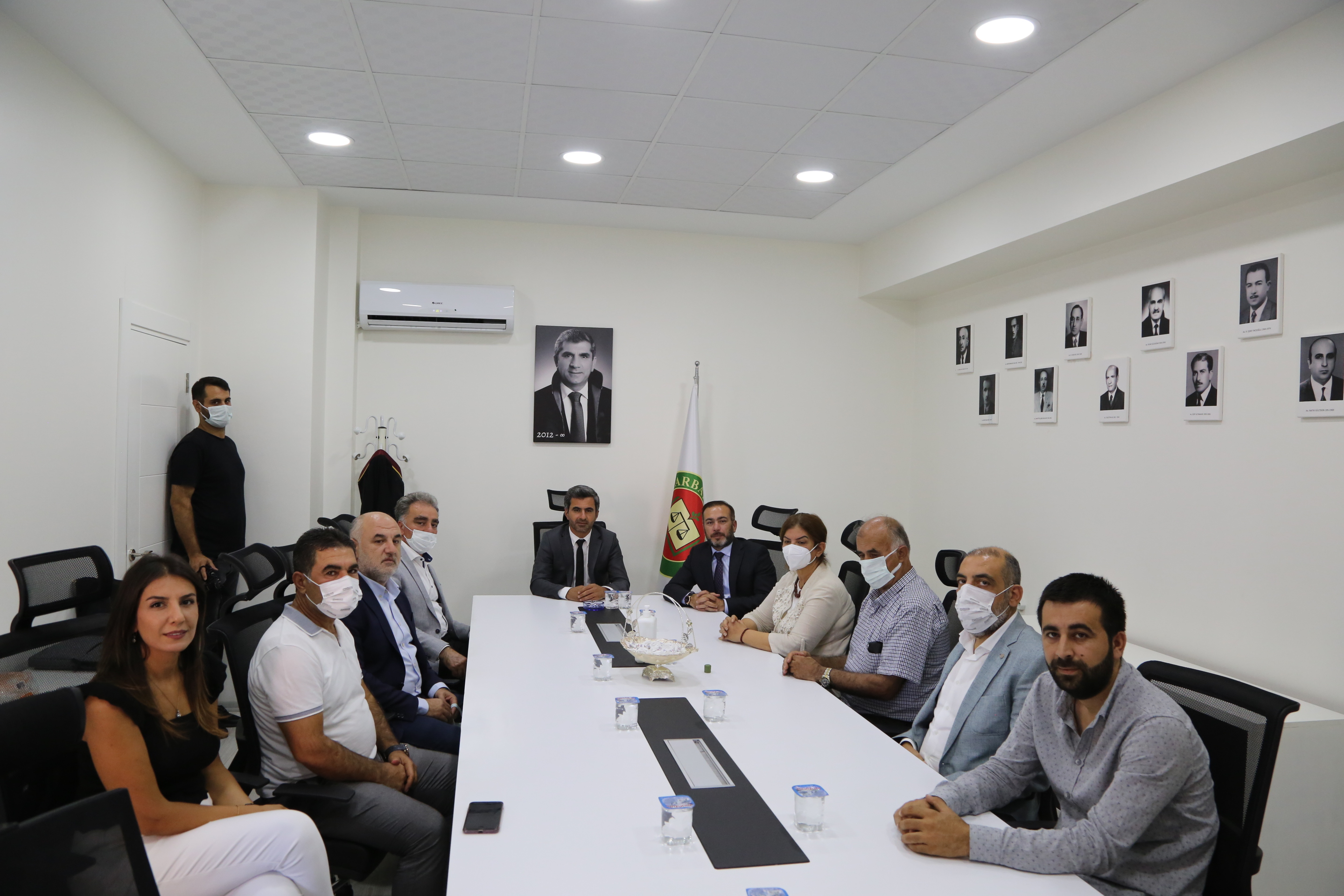 Ak Parti İl Başkanlığından Baromuzun 47. Olağan Genel Kurulunda Seçilen Baro Başkanı Ve Yönetim Kurulumuza Tebrik Ziyareti… — 1