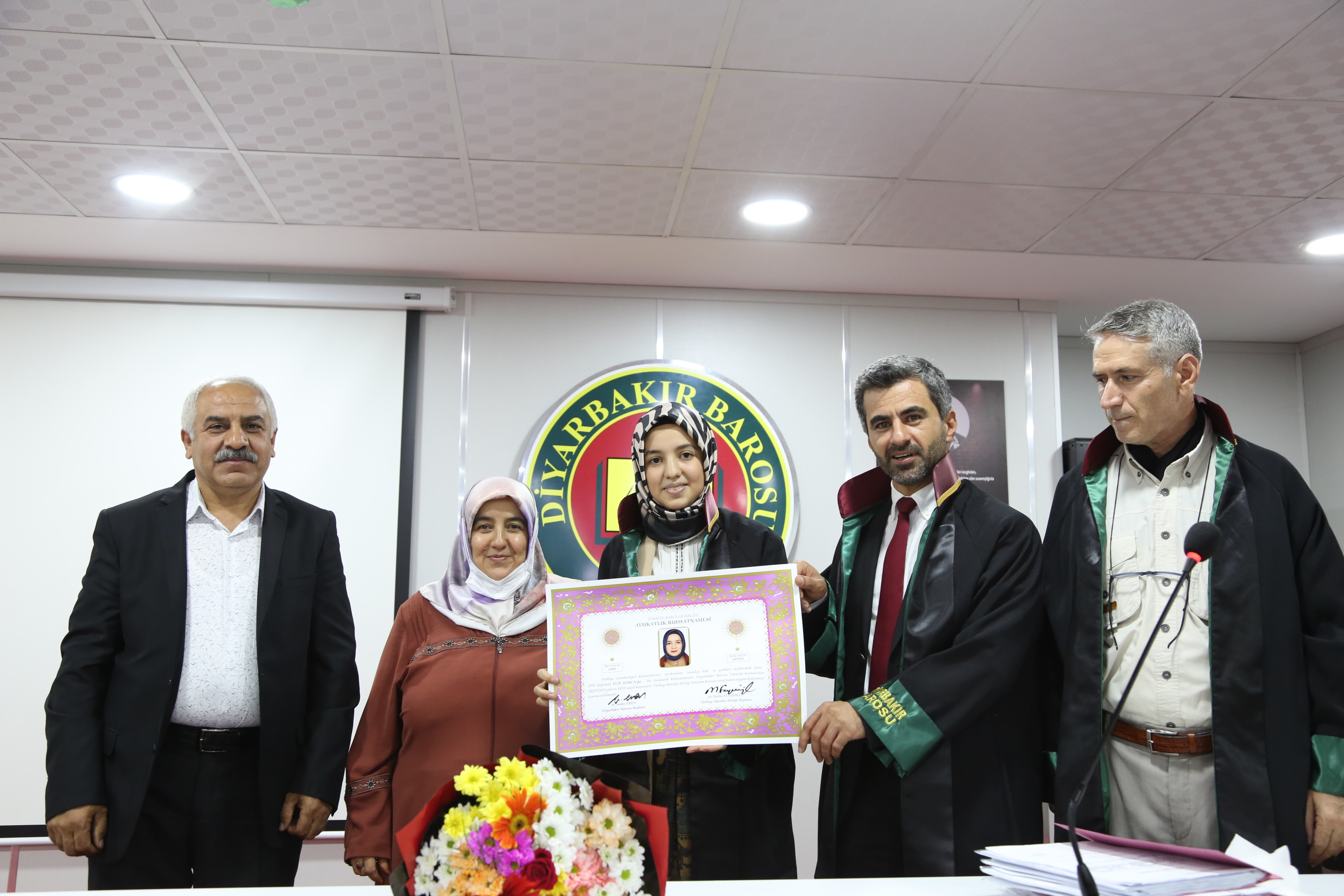 On Sekiz Meslektaşımız Avukatlık Yeminini İcra Ederek Aramıza Katıldı — 8