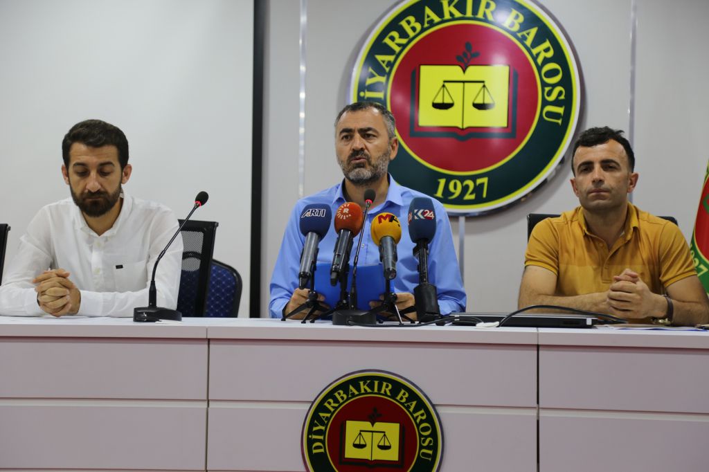 Rapora Azadiya Îfade ya Bi Mafê Meşa Xwpêşandan û Kombûna 4 Mehên Pêşîn ên Sala 2019’yan a Giştî ya Amedê ve Girêdayî ji Çapemeniyê re Hat Pêşkêşkirin... — 1