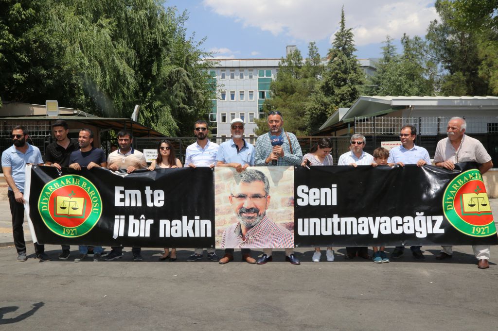 Baro Başkanımız Tahir ELÇİ'nin Katledilişinin 183. Haftası Anma Etkinliği Üyelerimizin Katılımıyla Gerçekleşti... — 5