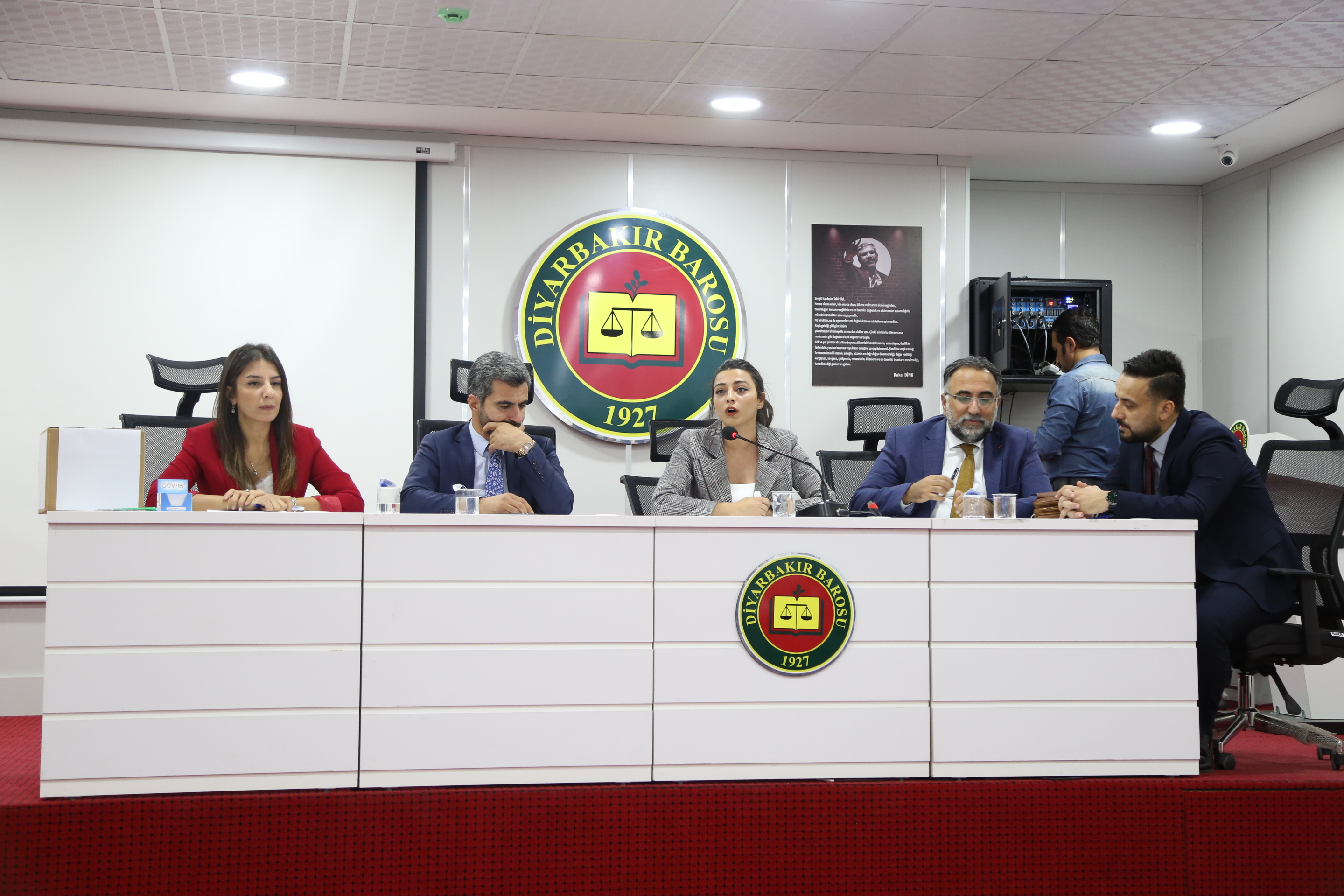 Diyarbakır Barosu Genç Avukatlar Meclisi İlk Genel Kurulu toplantısını  gerçekleştirdi. — 4