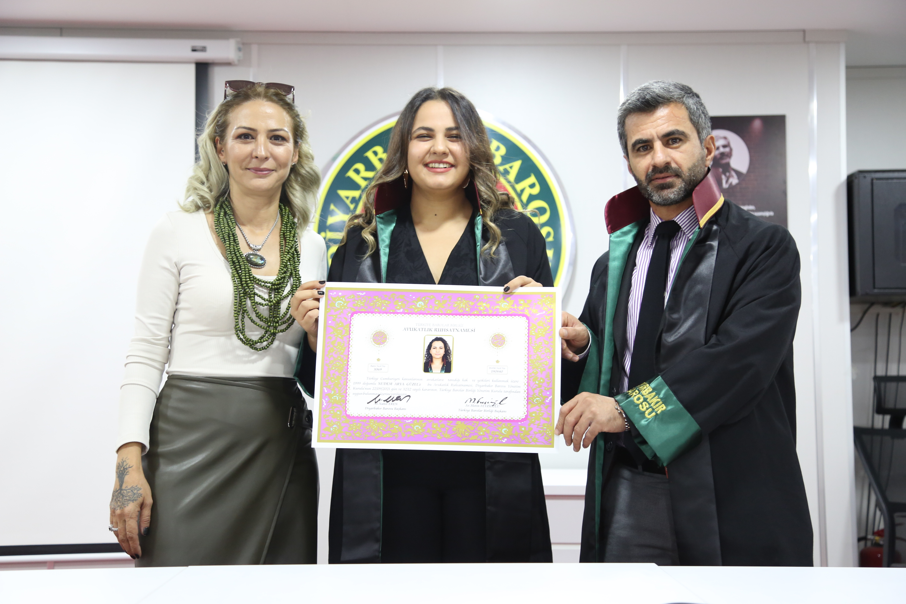 Hempîşeyek Me Bi Bicîhanîna Sonda Parêzeriyê Tevlî Me Bû. — 1