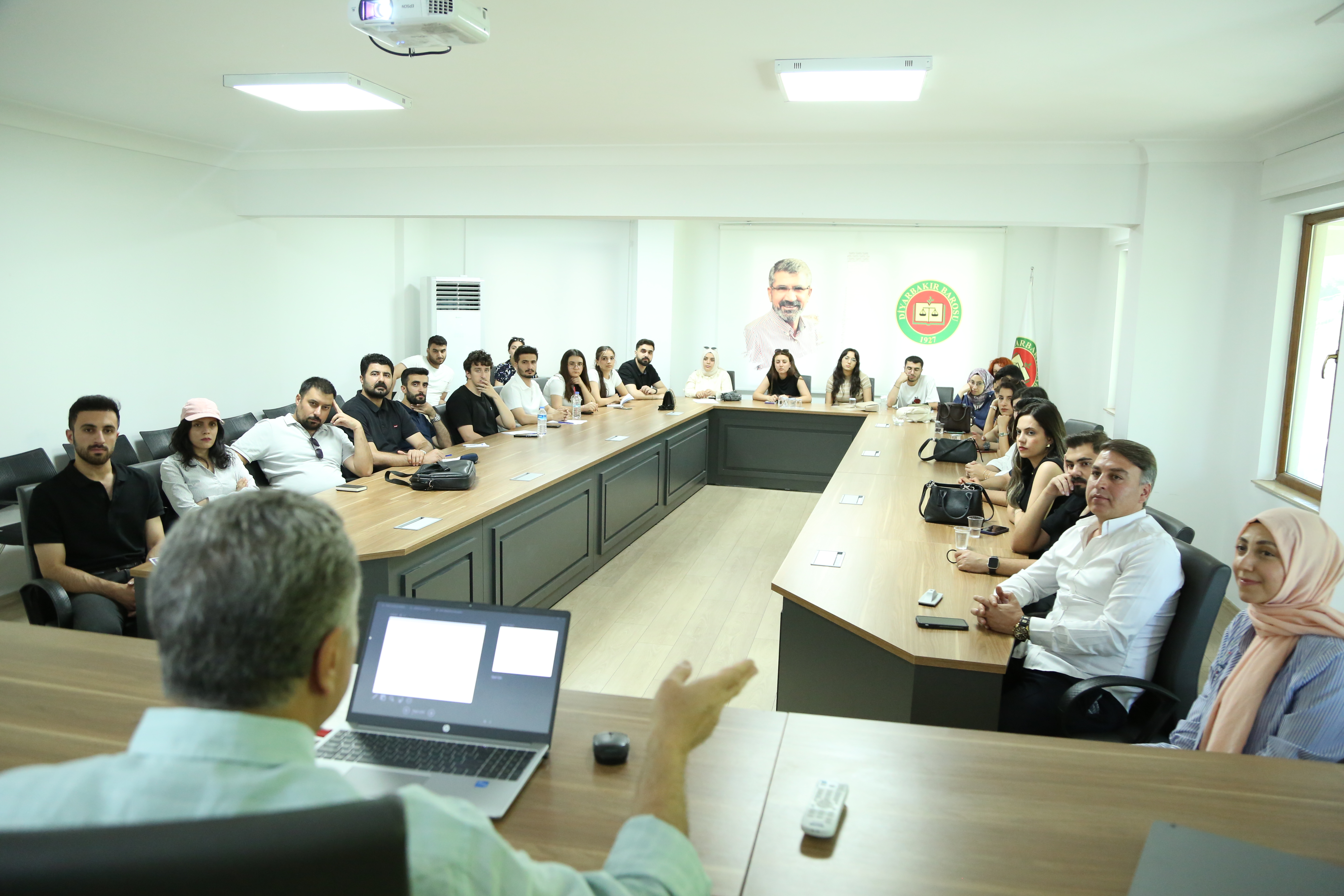 Staj Eğitim Programı Kapsamında "Tapu İptal-Tescil Davaları ve Dilekçe Yazımı” Atölyesi Gerçekleştirildi — 1