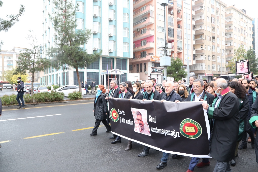 Katledilişinin 6. Yılında Ebedi Başkanımız Tahir Elçi'nin İnsan Hakları Mücadelesi Mirasına Sahip Çıkıyor, Saygı ve Özlemle Anıyoruz. — 4