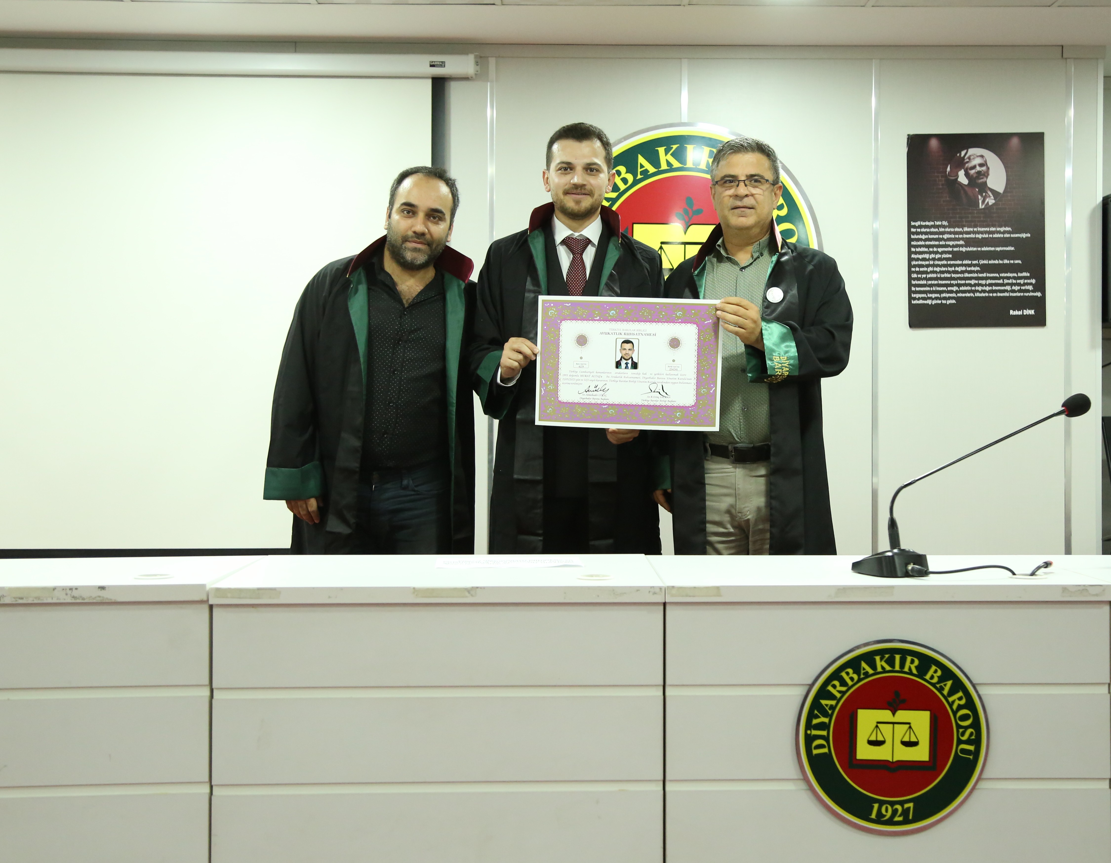 İki Meslektaşımız Avukatlık Yeminlerini İcra Ederek Aramıza Katıldı. — 2