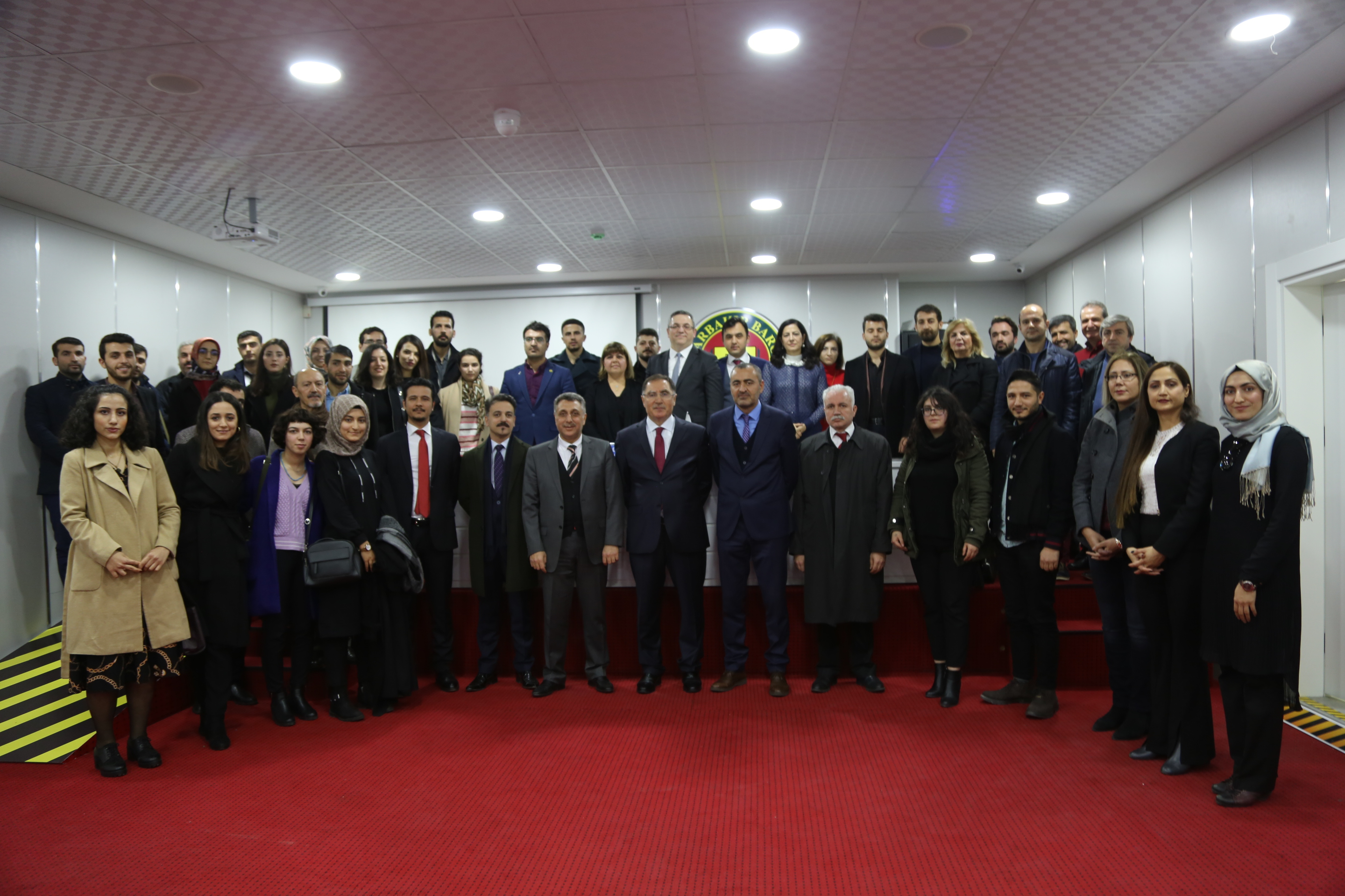 Ombudsmanlık Kurumuna Başvuru Koşul ve Usulleri Konulu Meslek İçi Eğitim Semineri Yapıldı. — 10