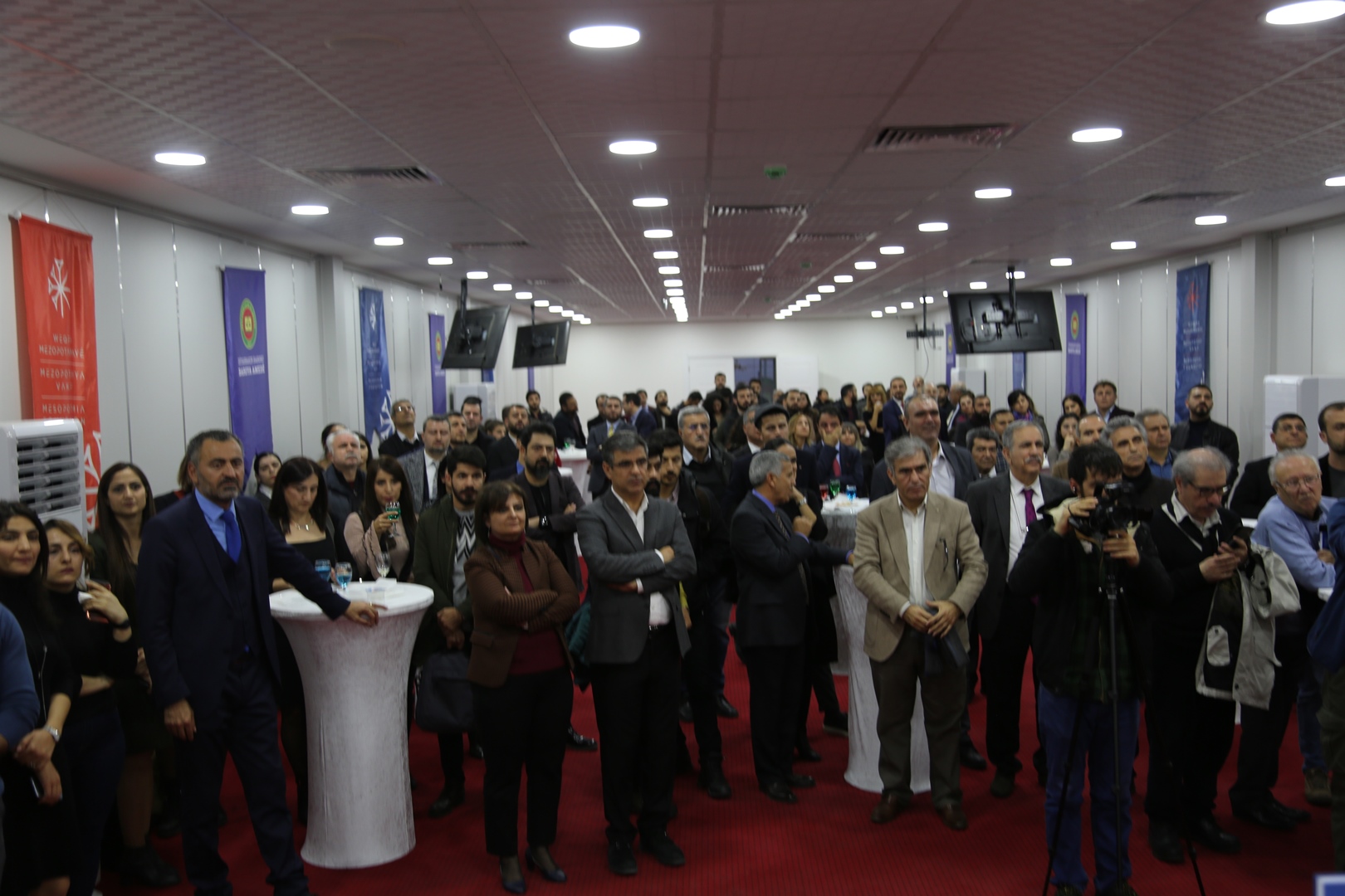 Resepsîyona Danasîna Ferhenga Têgihên Hiqûqê / Kürtçe Hukuk Terimleri Sözlüğü Tanıtım Resepsiyonu — 19