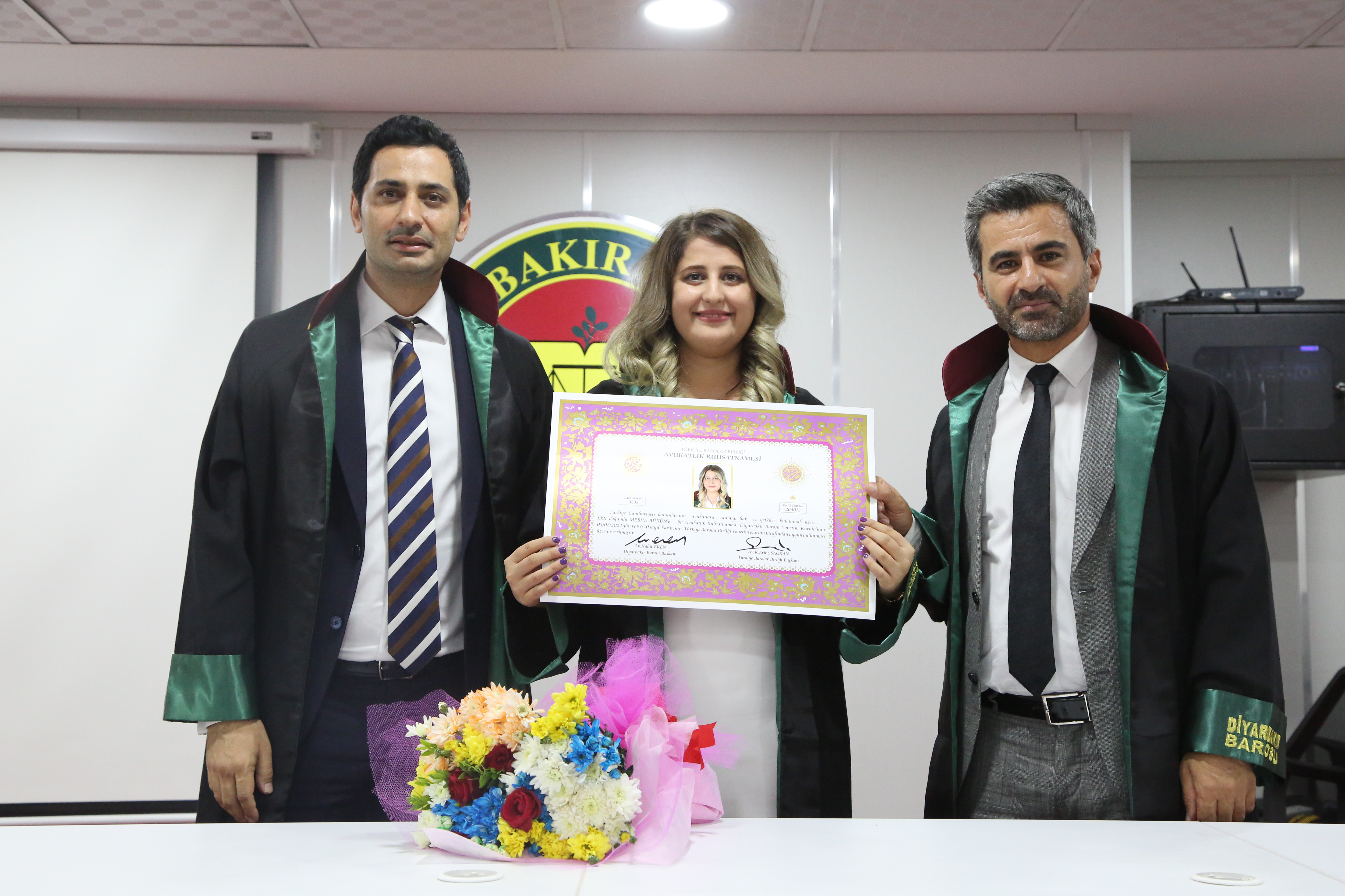 On Bir Meslektaşımız Avukatlık Yeminini İcra Ederek Aramıza Katıldı. — 1