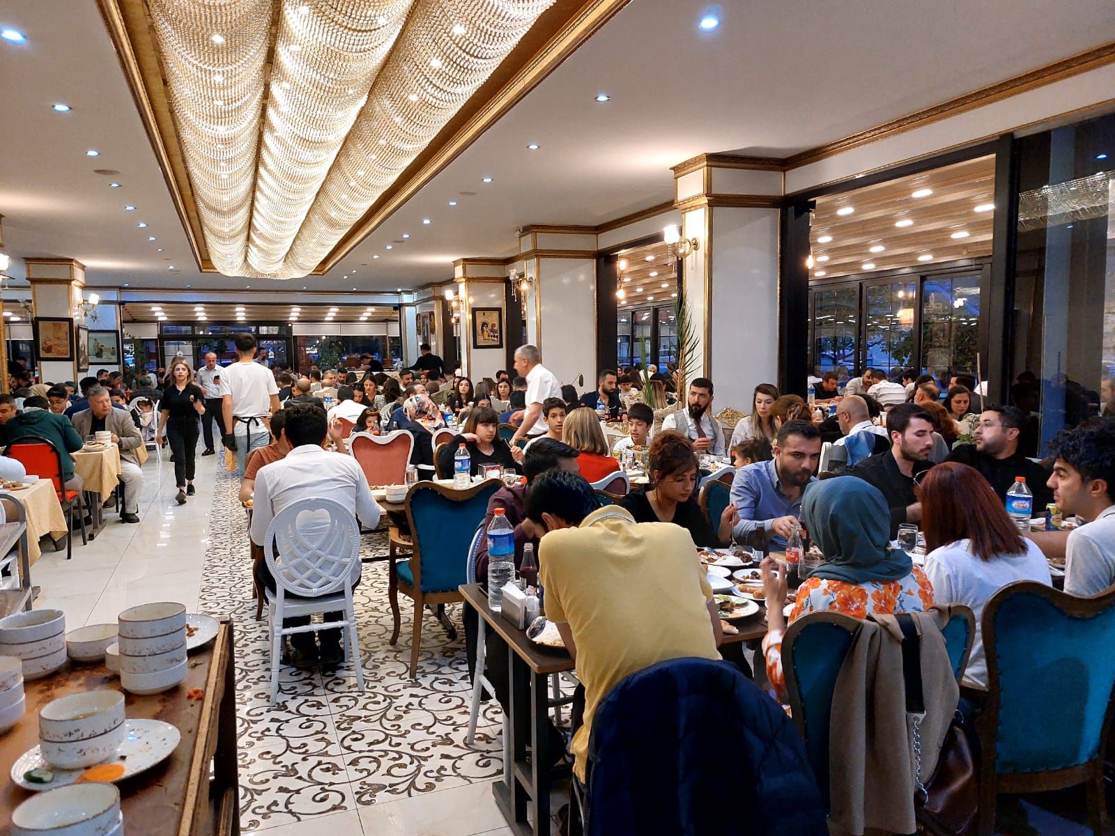 Em dı xwarına fıtarê de hatın ba hev — 3