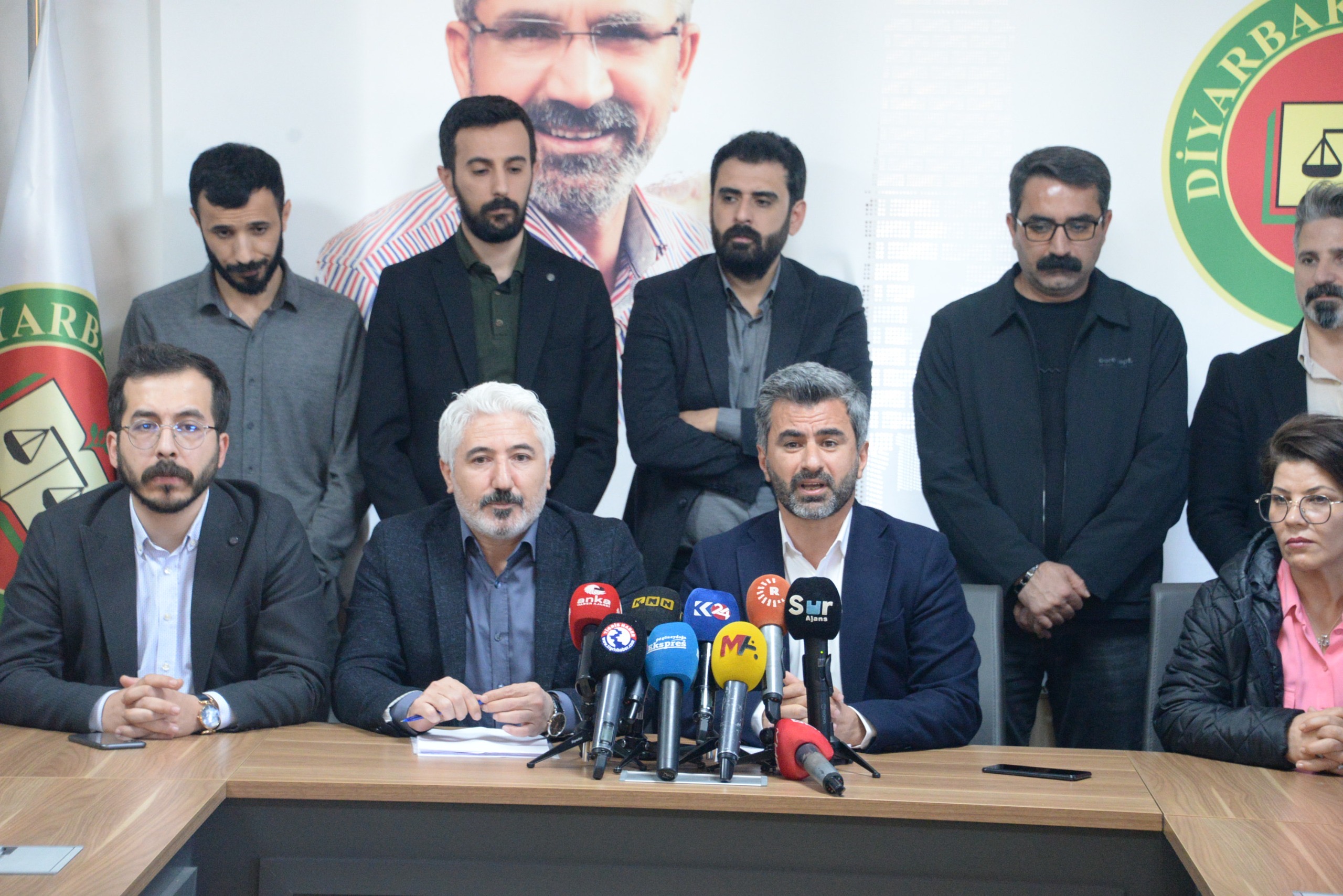 Van Büyükşehir Belediye Başkanı Seçilen Abdullah ZEYDAN Hakkındaki Mahkeme Kararına Karşı Basın Açıklaması Yapıldı — 2