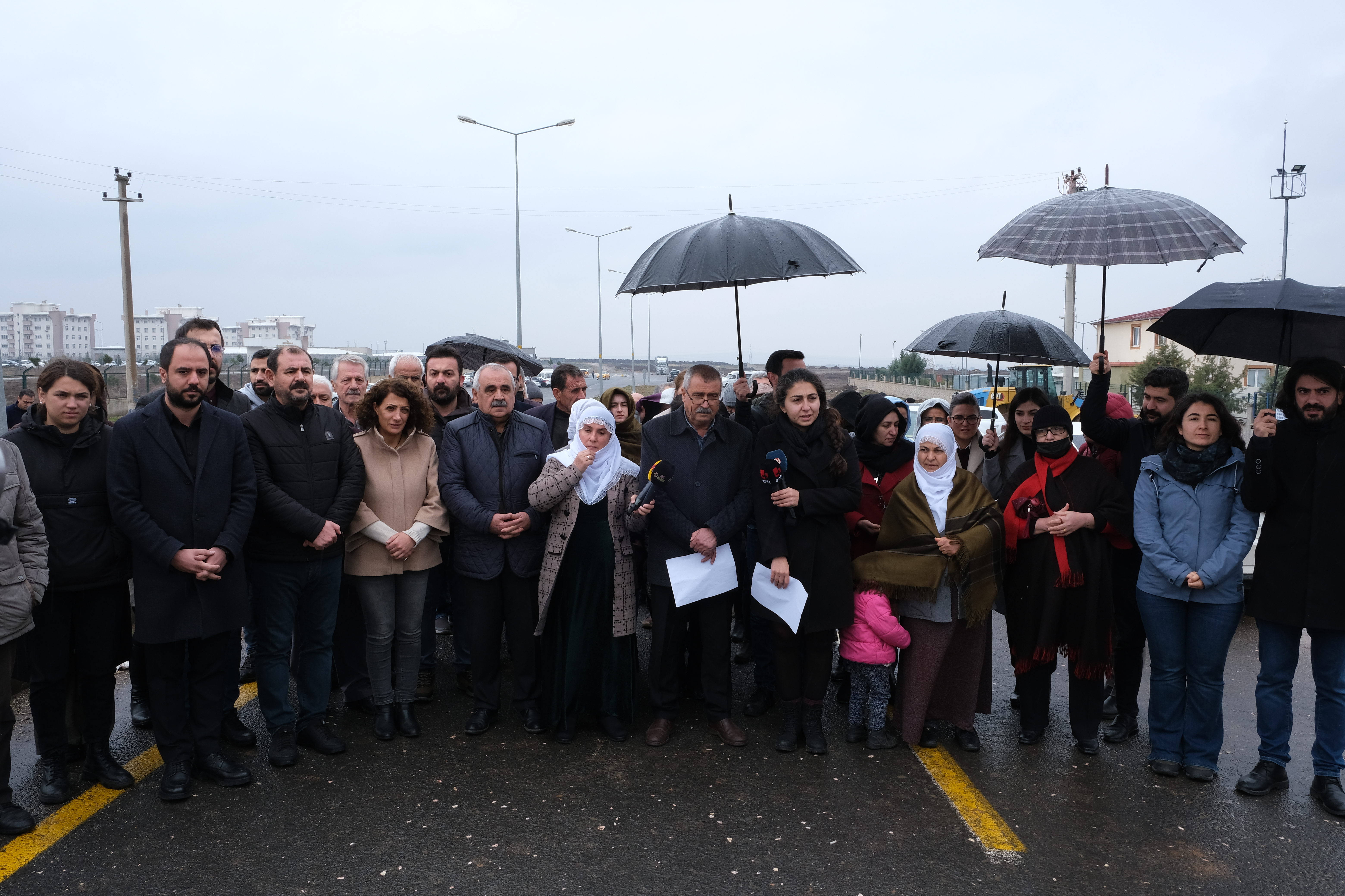 İnsan Hakları Haftası Programı Kapsamında Hapishaneler ve Hak İhallerine İlişkin Basın Açıklaması ile Hasta Mahpuslara Kartpostal Gönderimi Yapıldı. — 1