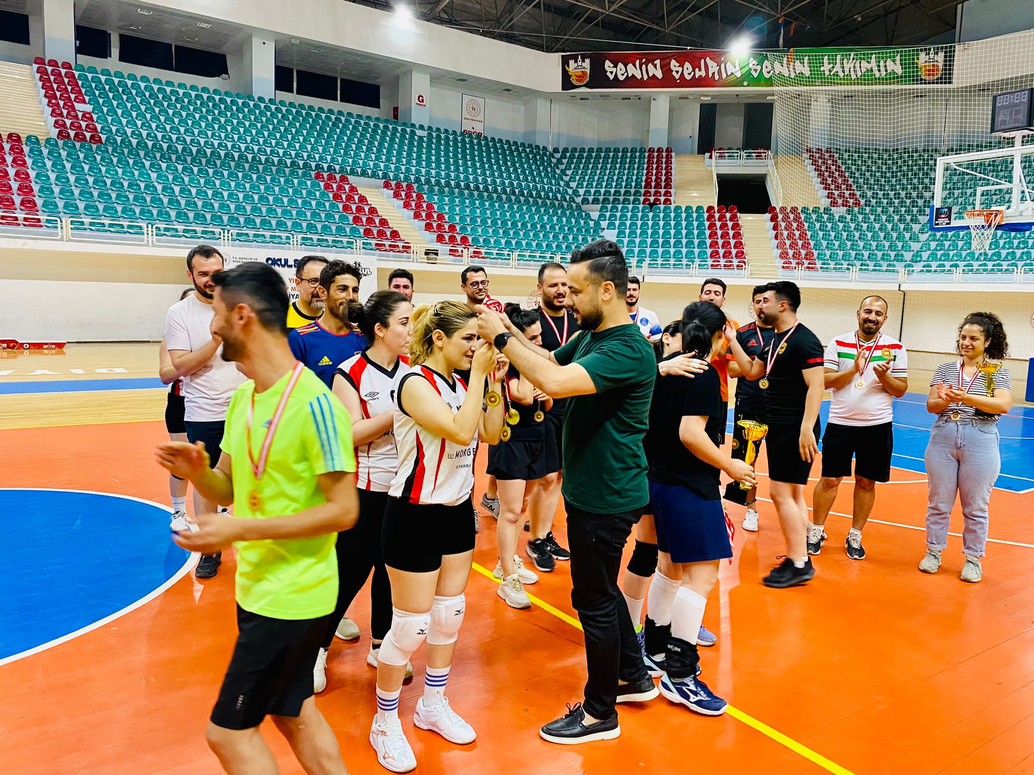 2.Karma Voleybol Turnuvası Sona Erdi — 6