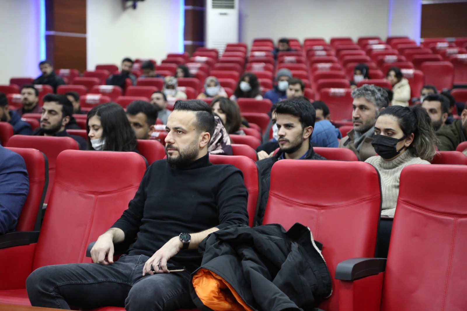 Semînera Perwerdehiya Navpîşeyî Ya Bi Mijara 'Di Darizîna Cezayê De Îstinaf, Temyîz û Îtirazkirin' Hat Lidarxistin. — 8