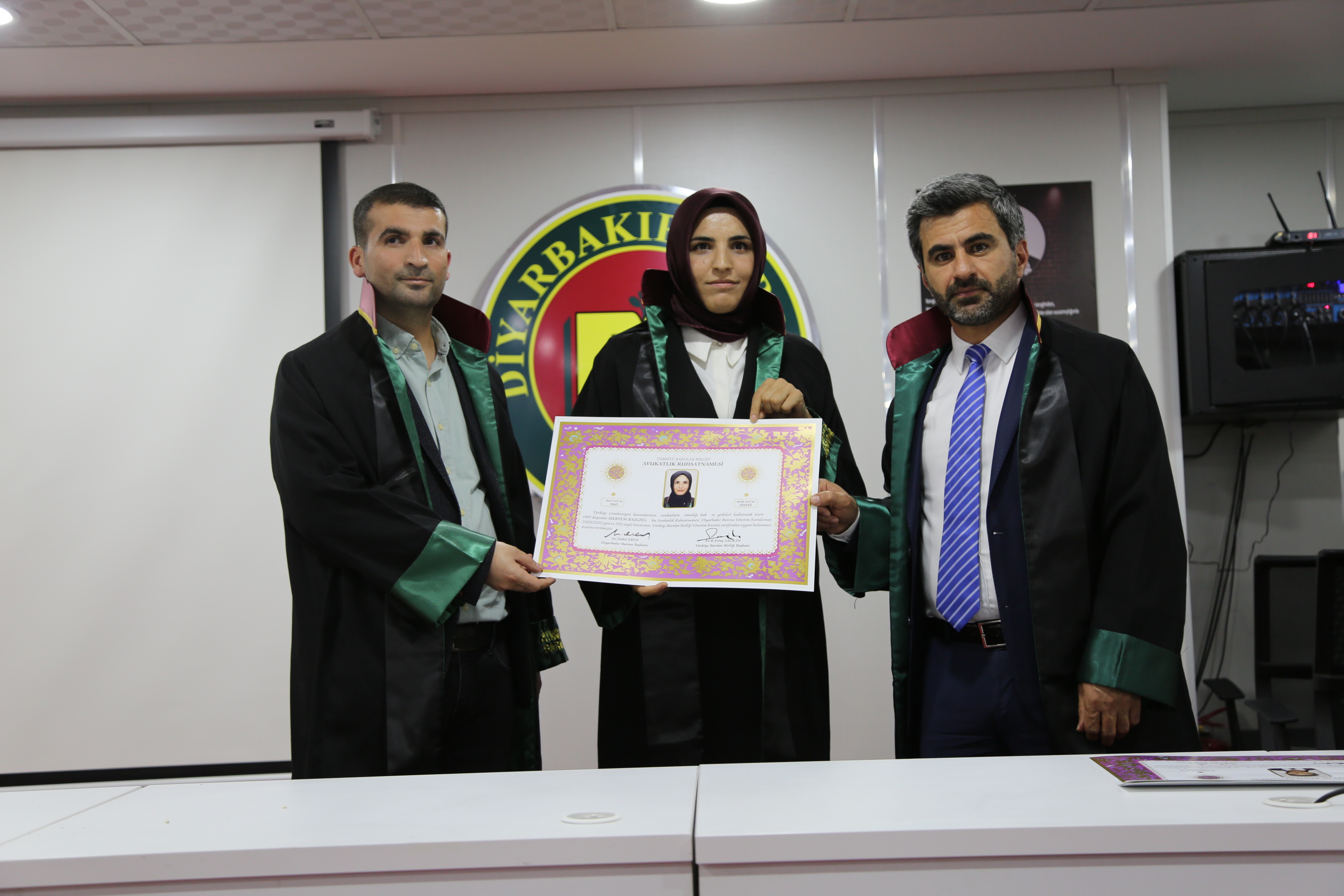 Yazdeh Hempîşeyên Me Bi Bicîhanîna Sonda Parêzeriyê Tevlî Me Bûn. — 8