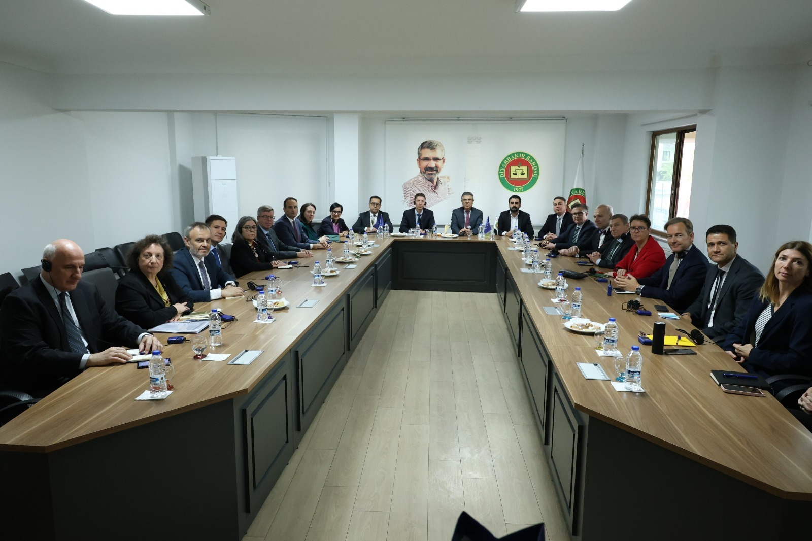 AB Türkiye Delegasyonu Maslahatgüzarı ve 16 Büyükelçi Baromuzu Ziyaret Etti — 1