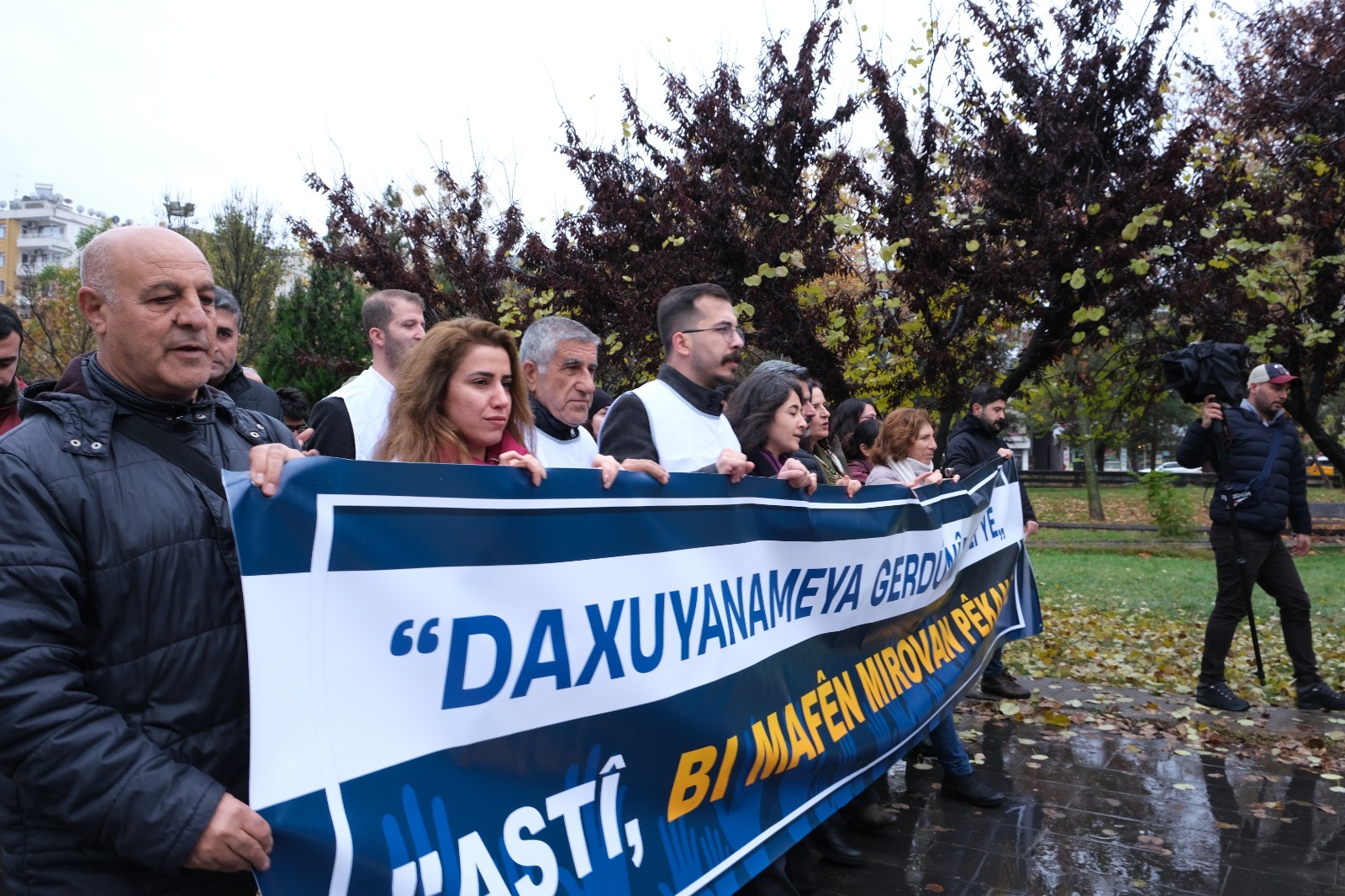 İnsan Hakları Haftası Programı Kapsamında 'İnsan Hakları Haftası Yürüyüşü' ve Basın Açıklaması Yapıldı — 3