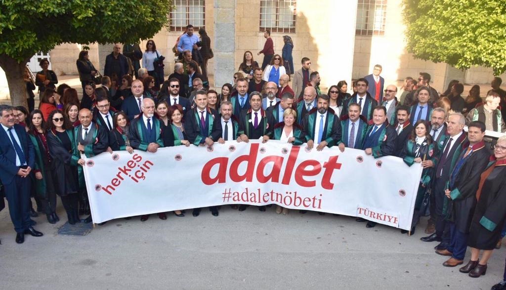 Baromuz, Adana Barosu Ev Sahipliğinde Yapılan Adalet Nöbetine Katıldı — 4