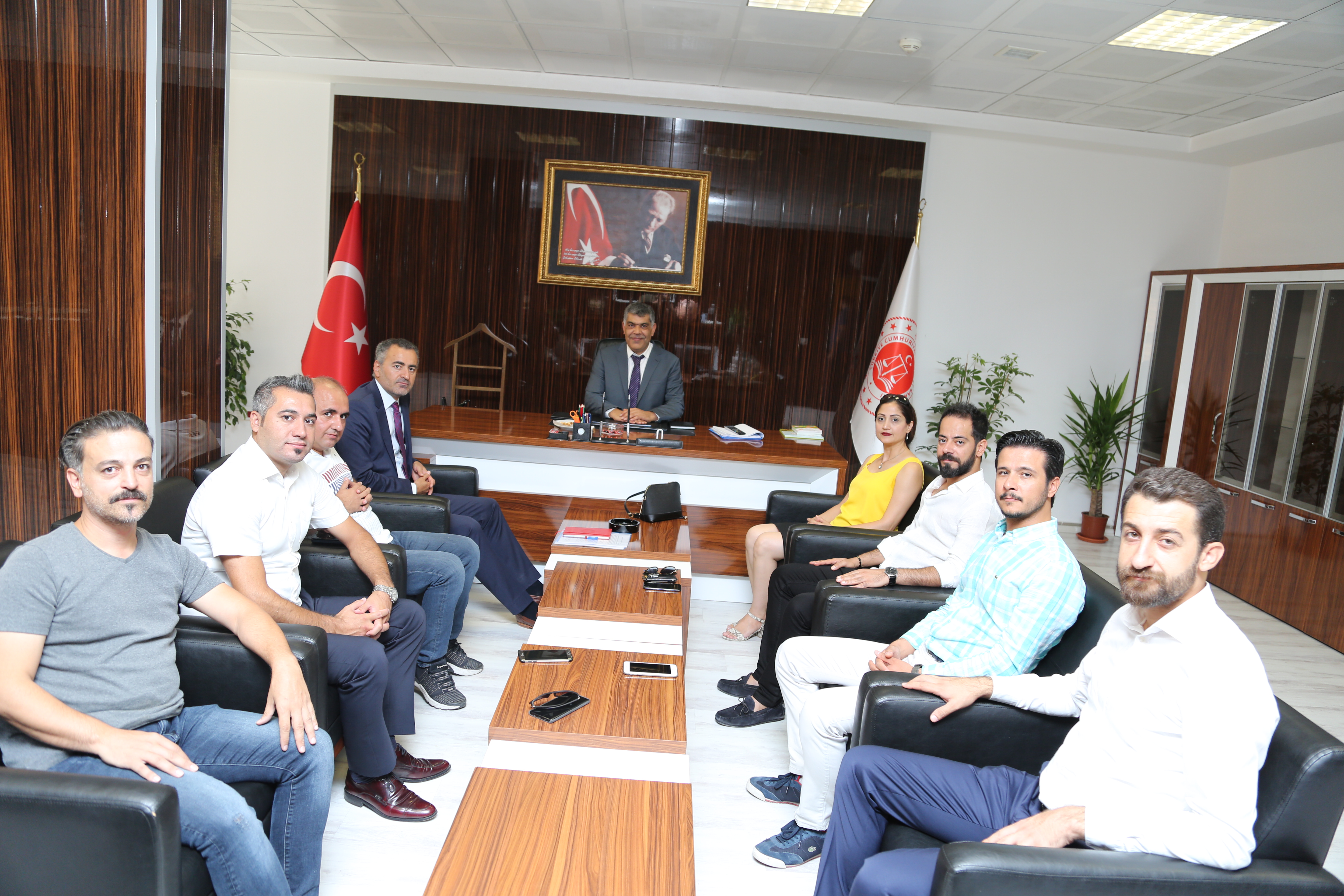 Baro Yönetim Kurulumuz Yeni Atanan Diyarbakir Cumhuriyet Başsavcısı, Bölge Adliye Mahkemesi Başkanı ve Bölge Adliye Mahkemesi Başsavcısını Ziyaret Etti... — 2